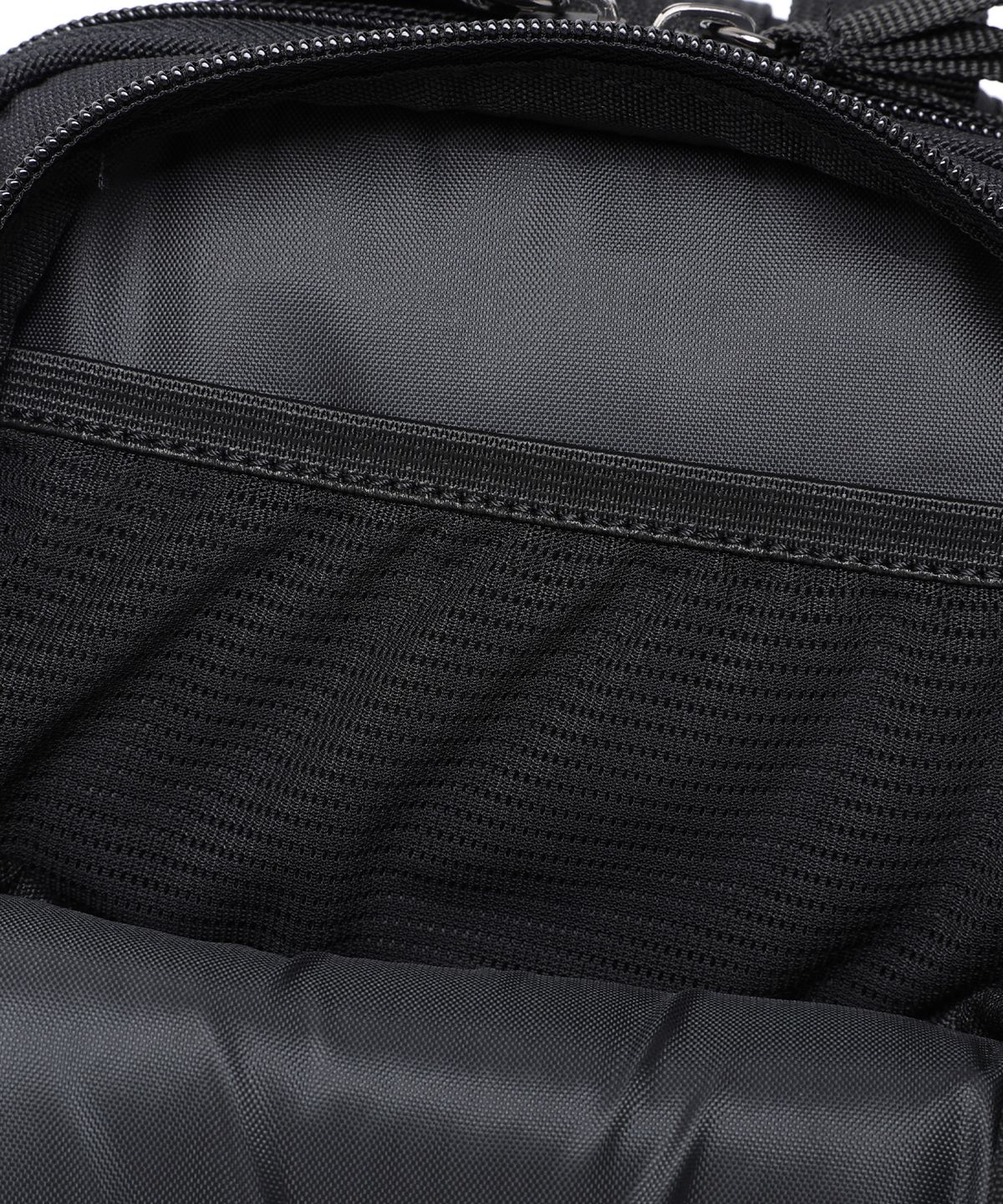 나이스고스트클럽(NICEGHOSTCLUB) NGC SPORTY SLING BAG_BLACK(NG2EFUAB43A)