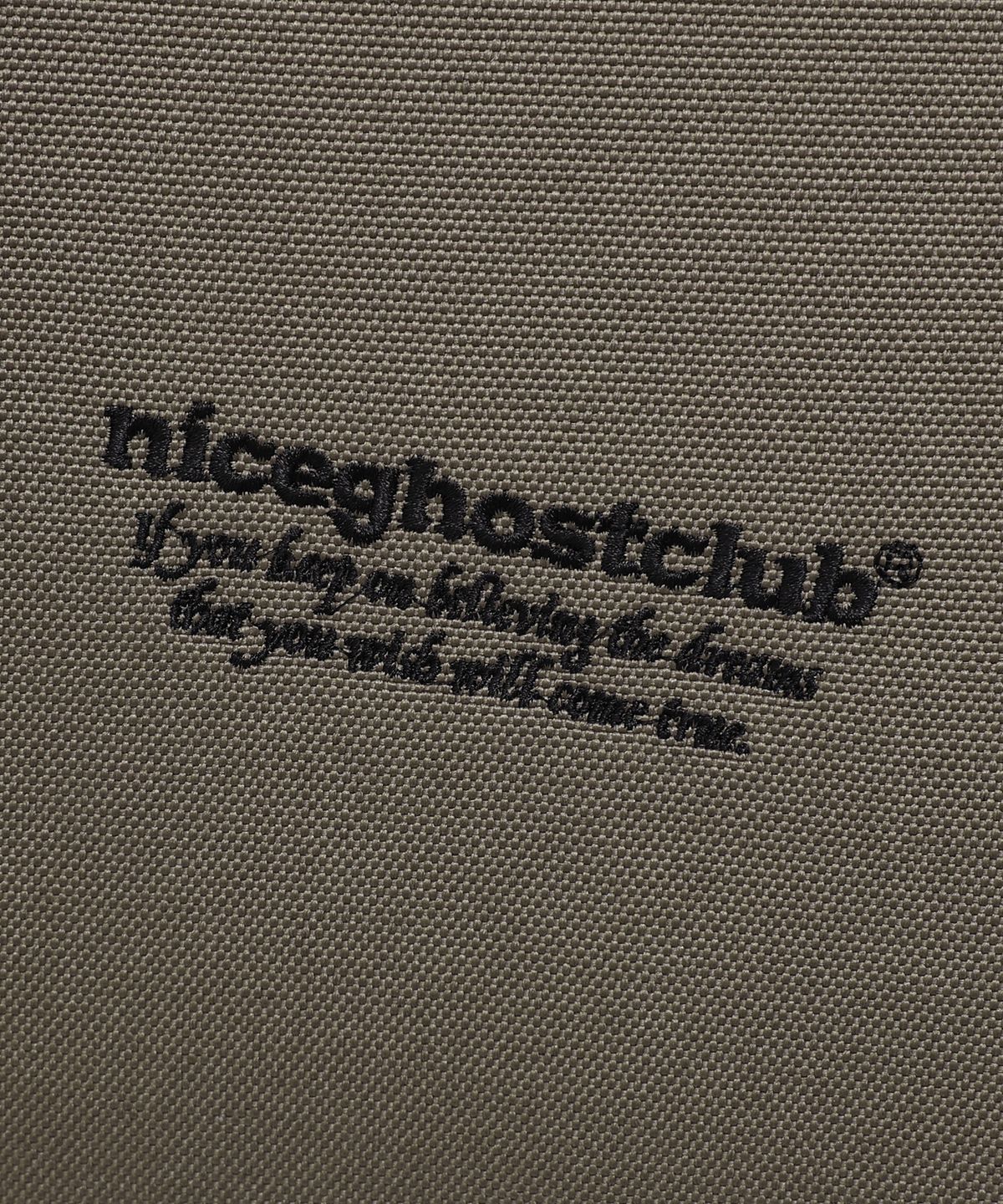 나이스고스트클럽(NICEGHOSTCLUB) NGC SPORTY SLING BAG_KHAKI(NG2EFUAB43A)