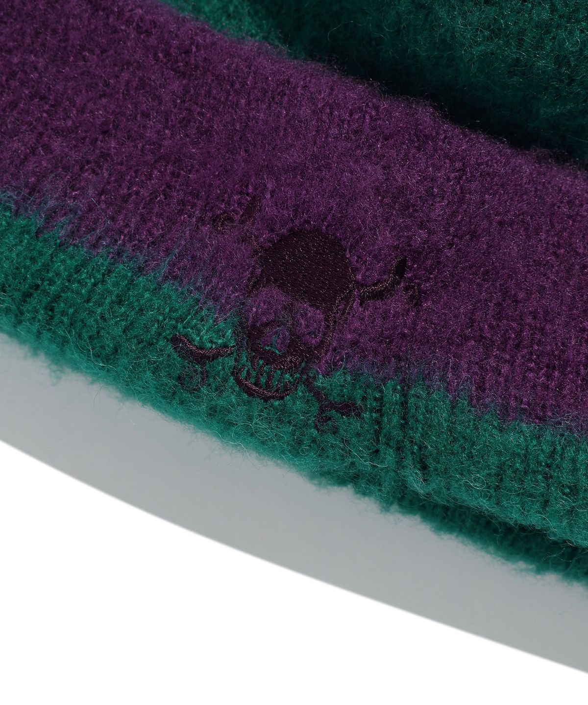 나이스고스트클럽(NICEGHOSTCLUB) STRIPE SKULL BEANIE_PURPLE(NG2EFUAB22A)