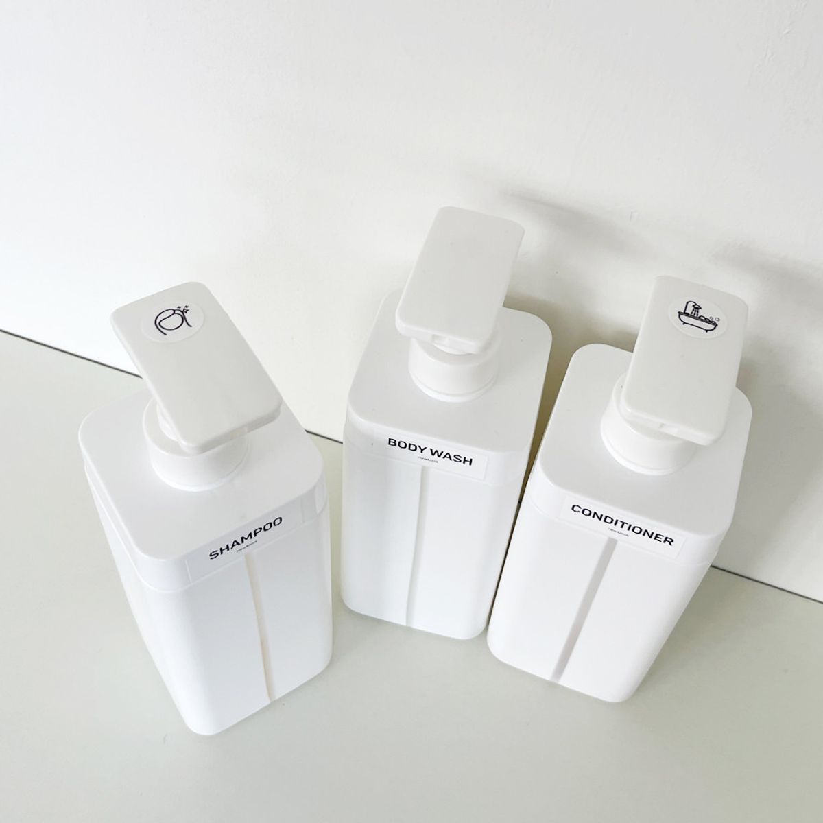 뉴앤룩(NEWNLOOK) [3pack] 용량 확인 가능한 욕실 디스펜서 리필용기 / 샴푸 공병 720ml 3개