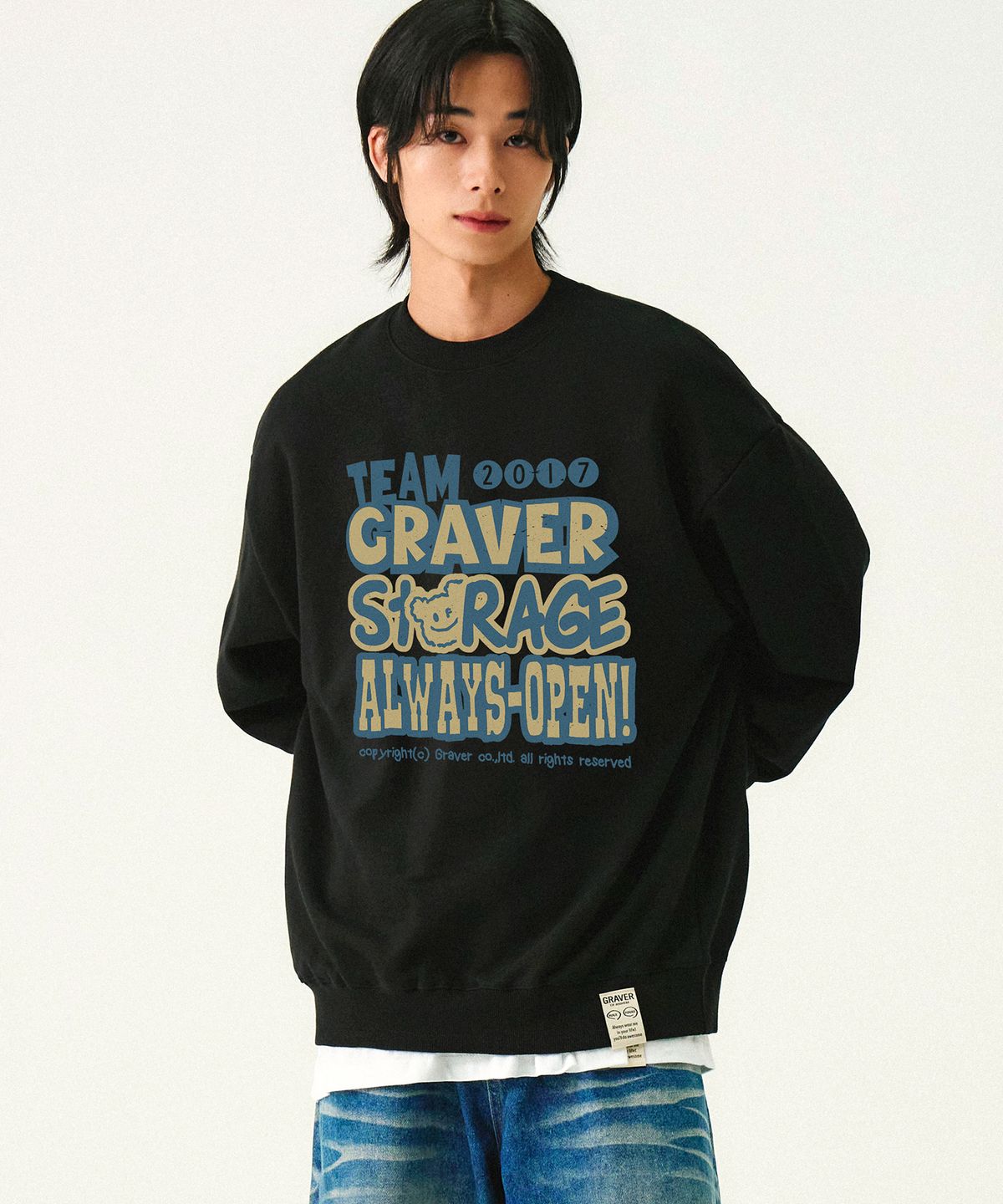 그레이버(GRAVER) [UNISEX]STORAGE 맨투맨_블랙