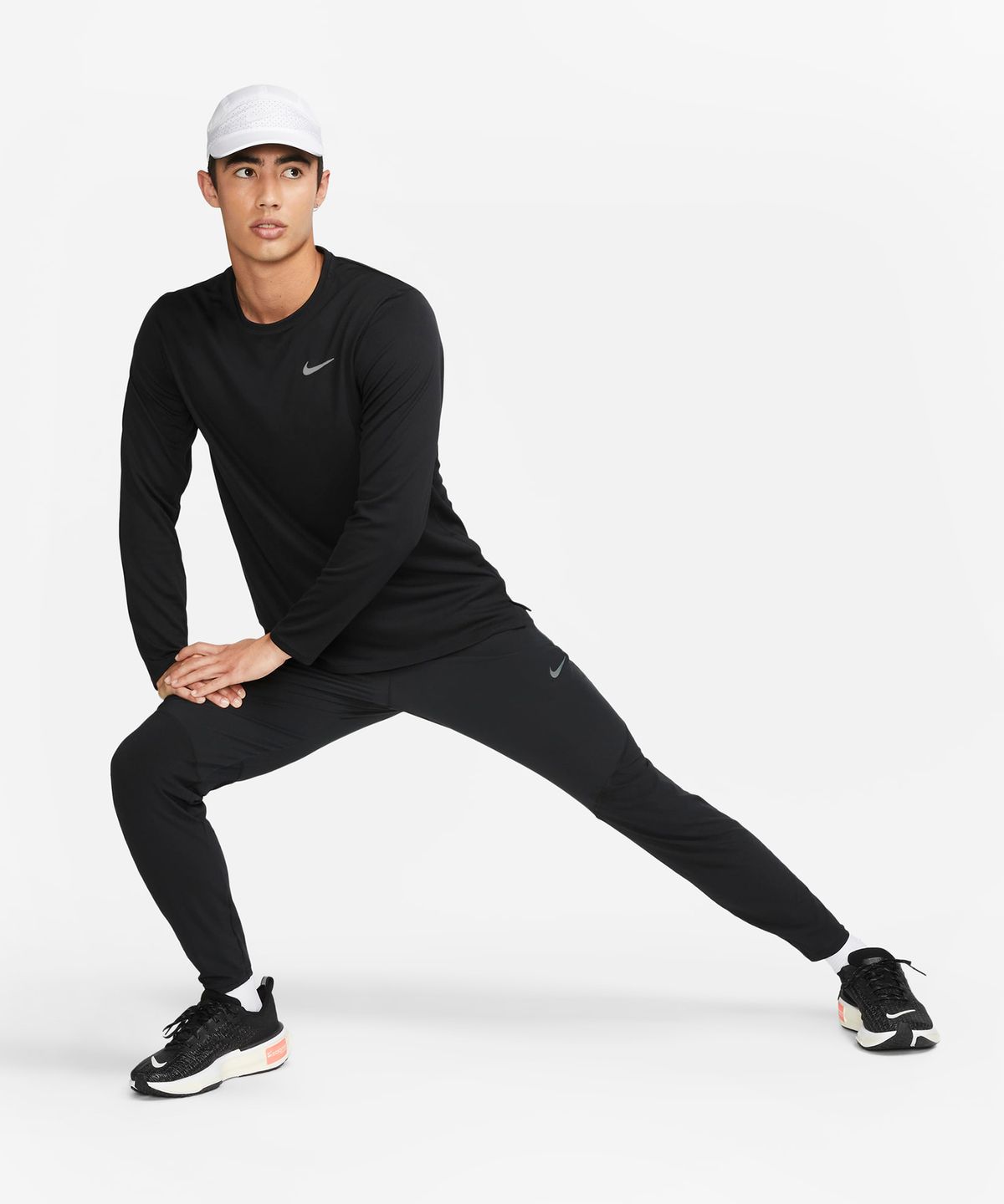 나이키(NIKE) 마일러 드라이 핏 UV 긴소매 런닝 탑 M - 블랙 / FB7071-010