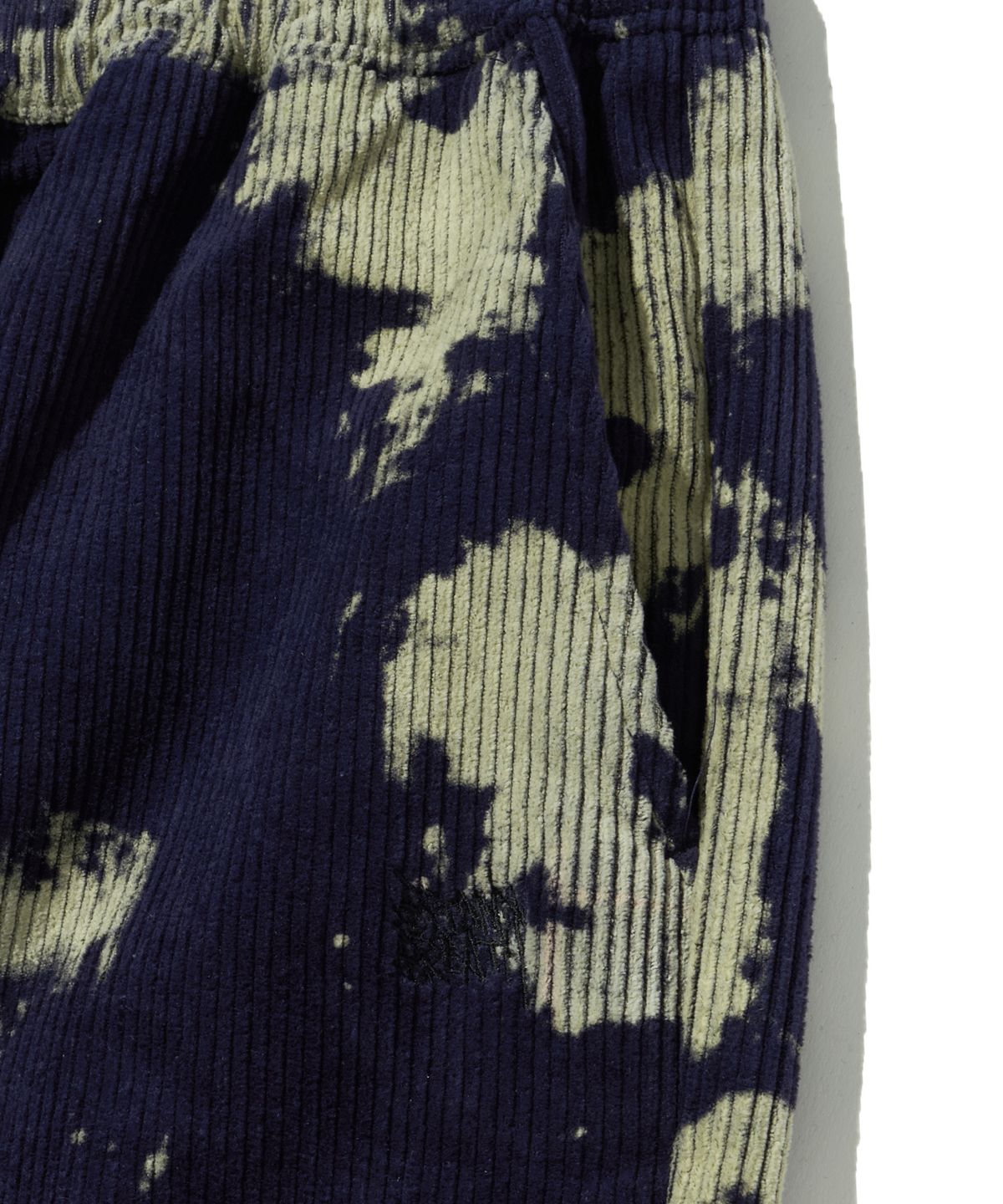 브라운브레스(BROWNBREATH) TAG CORDUROY PATTERN PANTS - NAVY