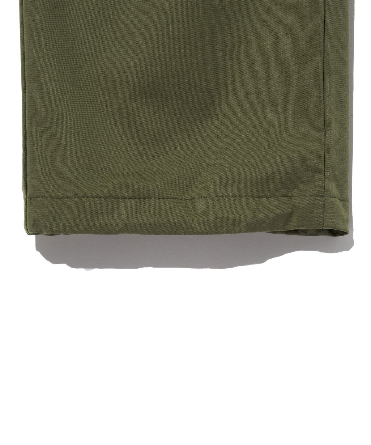 브라운브레스(BROWNBREATH) STAMP TAG CARGO PANTS - KHAKI