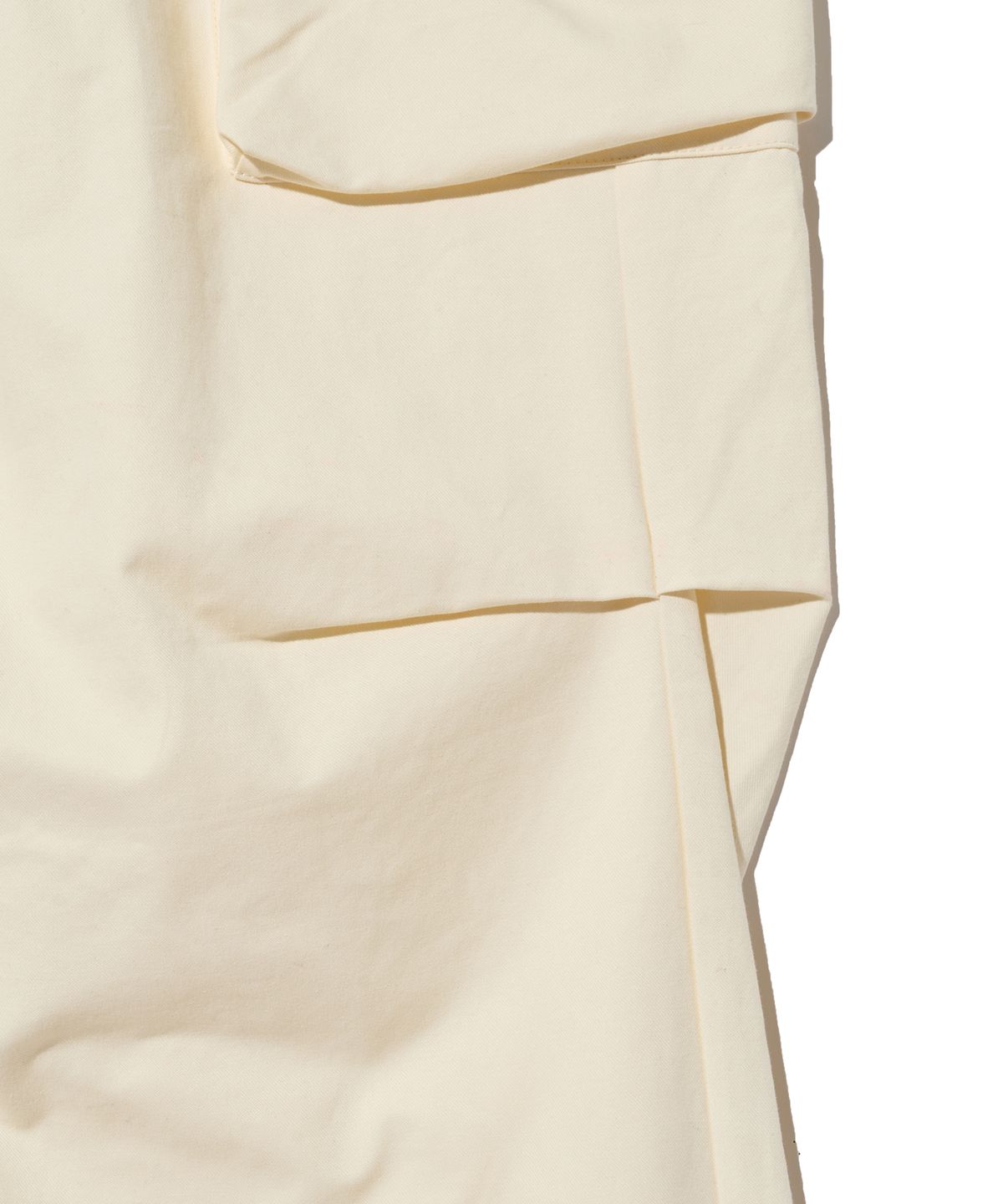 브라운브레스(BROWNBREATH) STAMP TAG CARGO PANTS - IVORY
