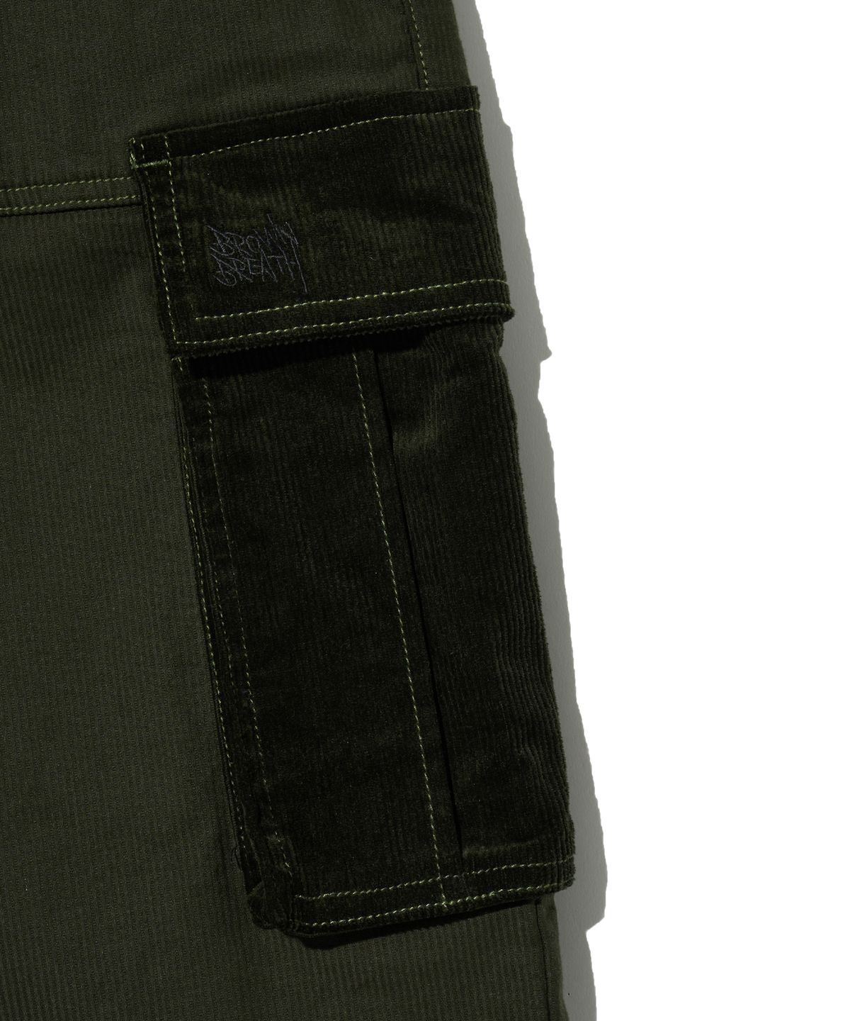 브라운브레스(BROWNBREATH) TAG CORDUROY CARGO PANTS - KHAKI