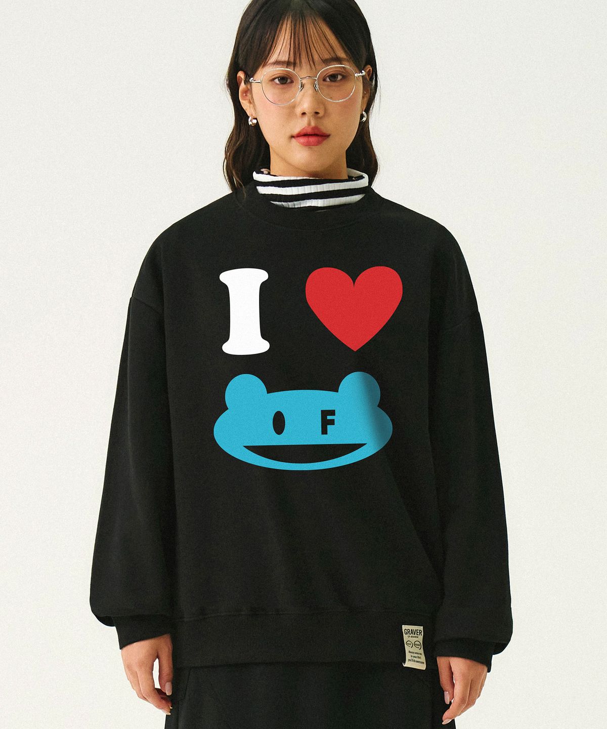 그레이버(GRAVER) [UNISEX]I LOVE OF 맨투맨_블랙
