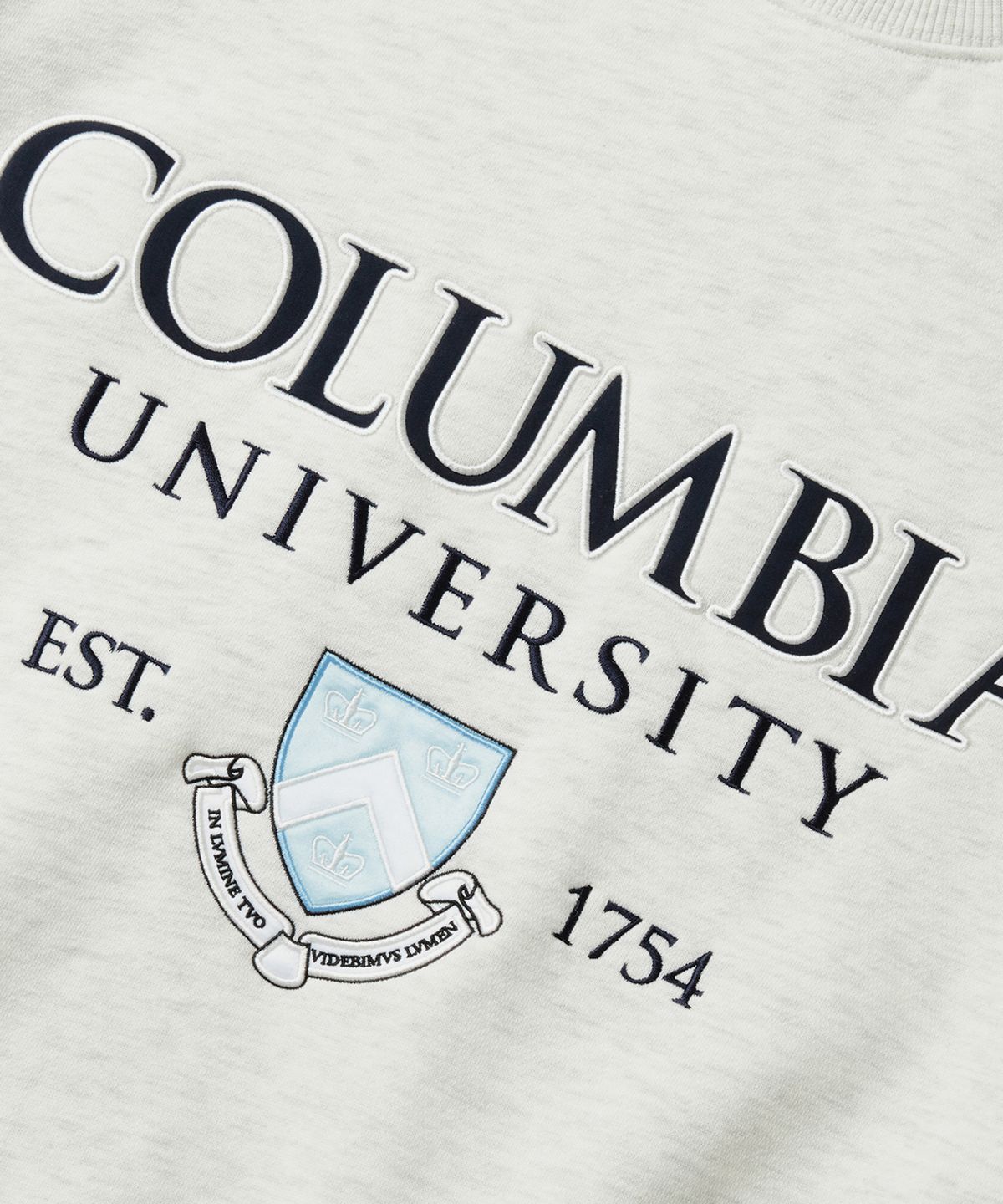 컬럼비아 유니버시티(COLUMBIA UNIVERSITY) CU SHIELD FLEECE SWEATSHIRTS 오트밀