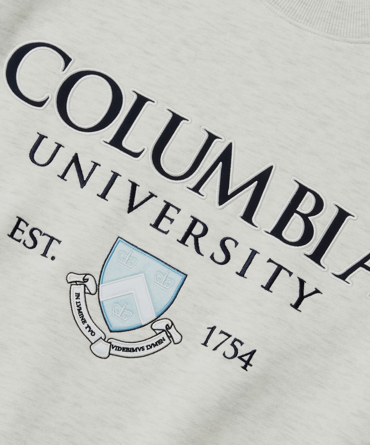 컬럼비아 유니버시티(COLUMBIA UNIVERSITY) CU SHIELD WOMEN FLEECE SWEATSHIRTS 오트밀