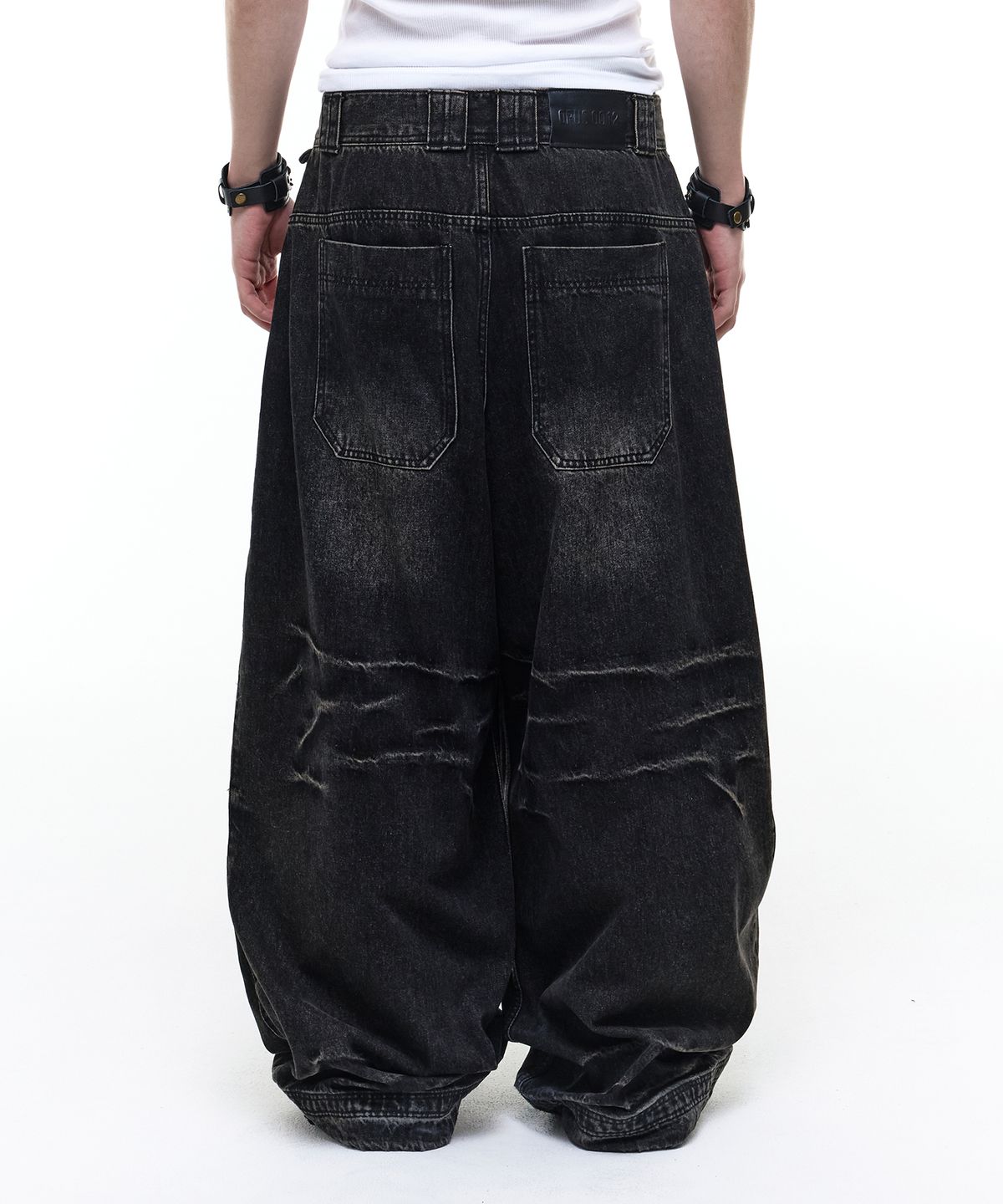 오퍼스 0012(OPUS 0012) Op. 09 CLAWED MELTED DENIM PANTS BLACK