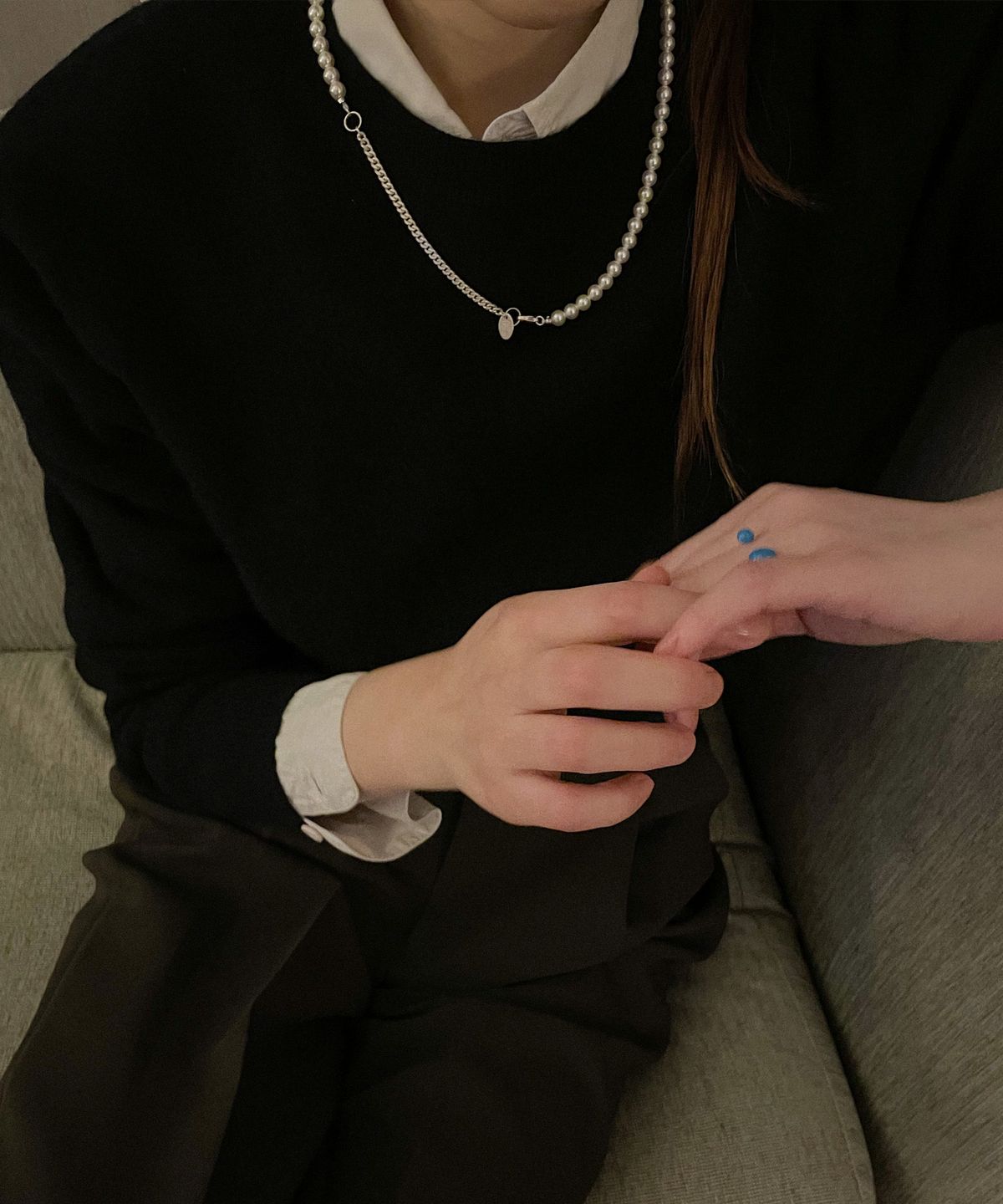아워띵스(OURTHINGS) 솔리튜드 펄 네크레이스