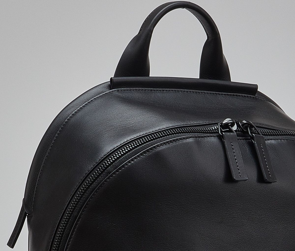 제로러기지(ZERO LUGGAGE) ZERO 블랙라벨 그레인 레더 백팩