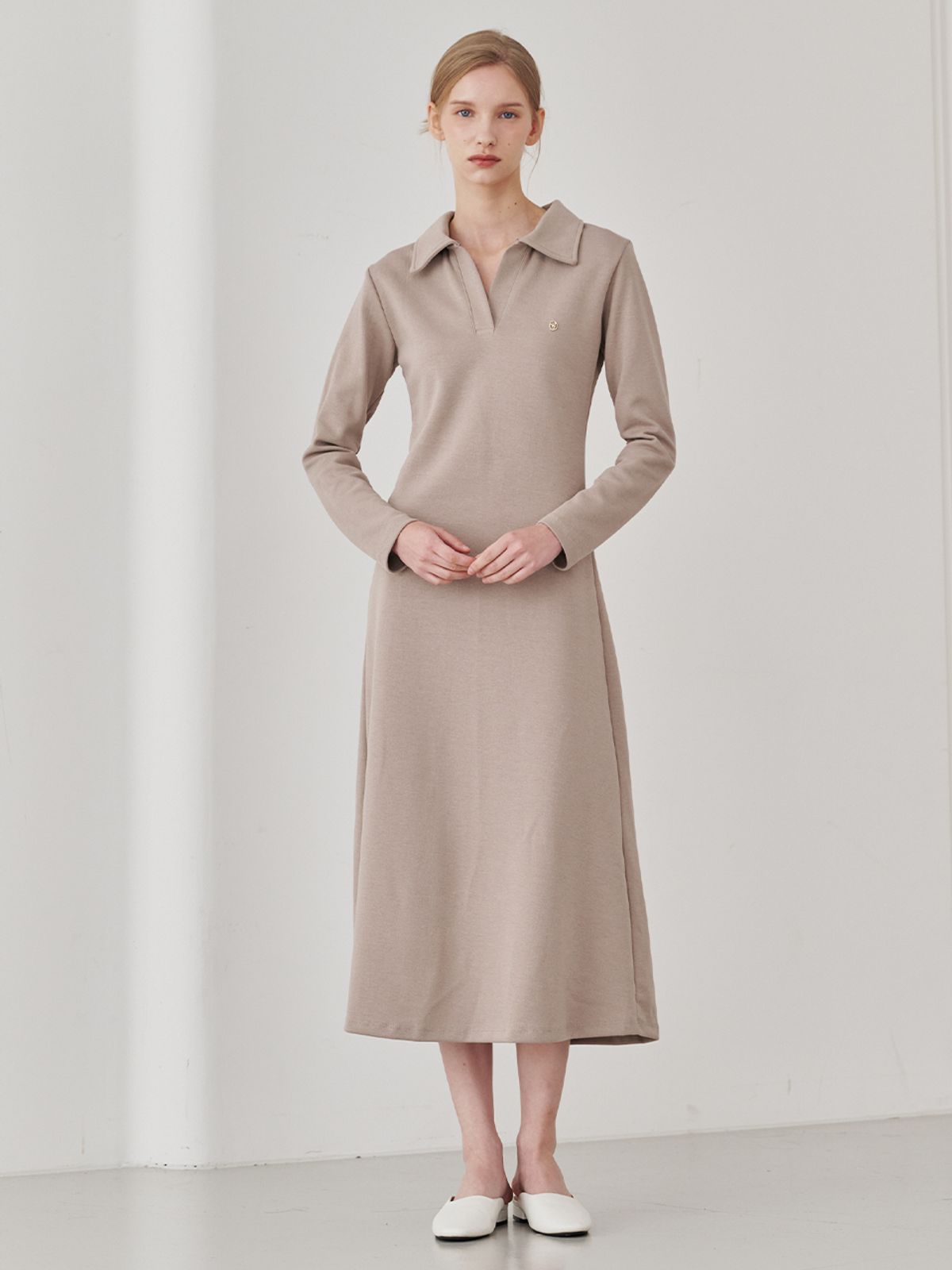 누브(NOUVE) Slim Fit Collar Dress - Beige