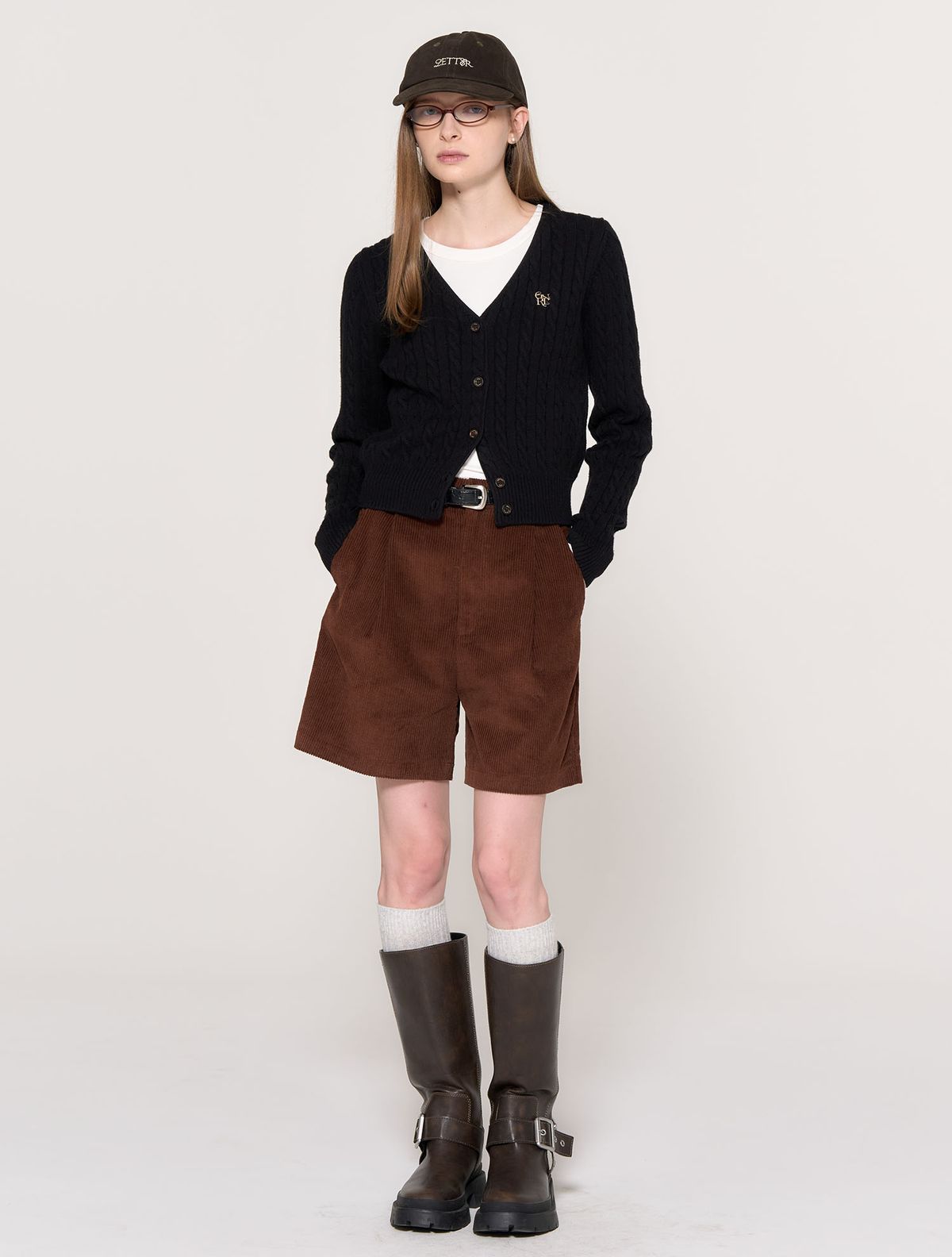 제너럴아이디어(GENERALIDEA) 뉴클래식 울 케이블 브이넥 가디건 [BLACK] / WBD3L04529
