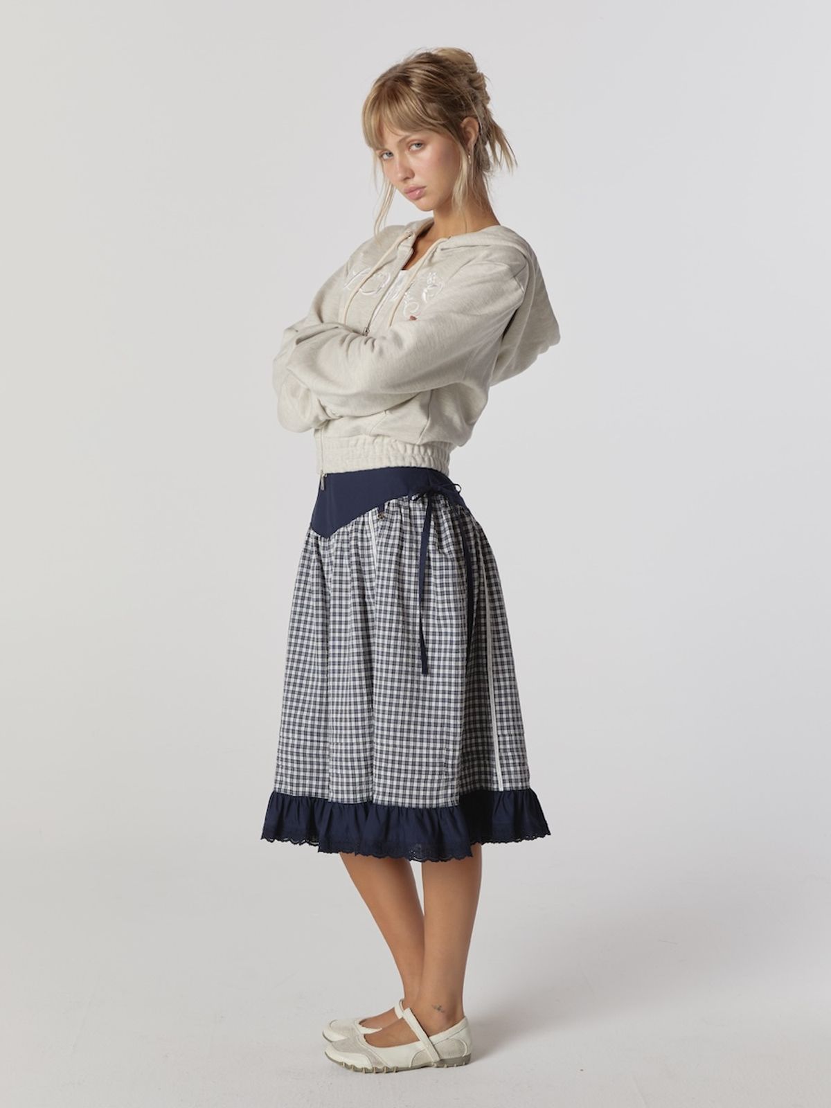 글로니(GLOWNY) AMELIA TIERED RUFFLE SKIRT (COTTAGE BLUE)