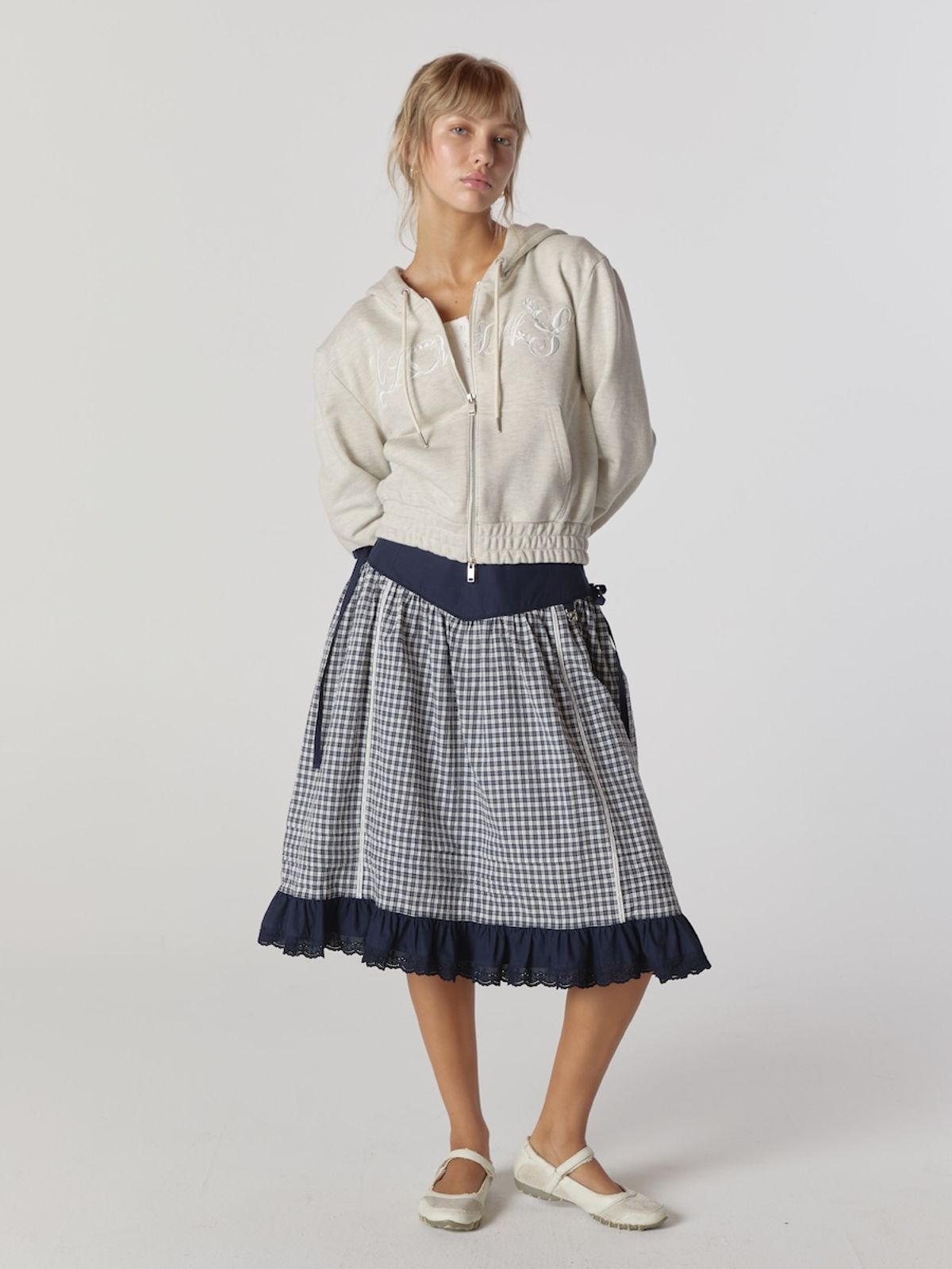 글로니(GLOWNY) AMELIA TIERED RUFFLE SKIRT (COTTAGE BLUE)