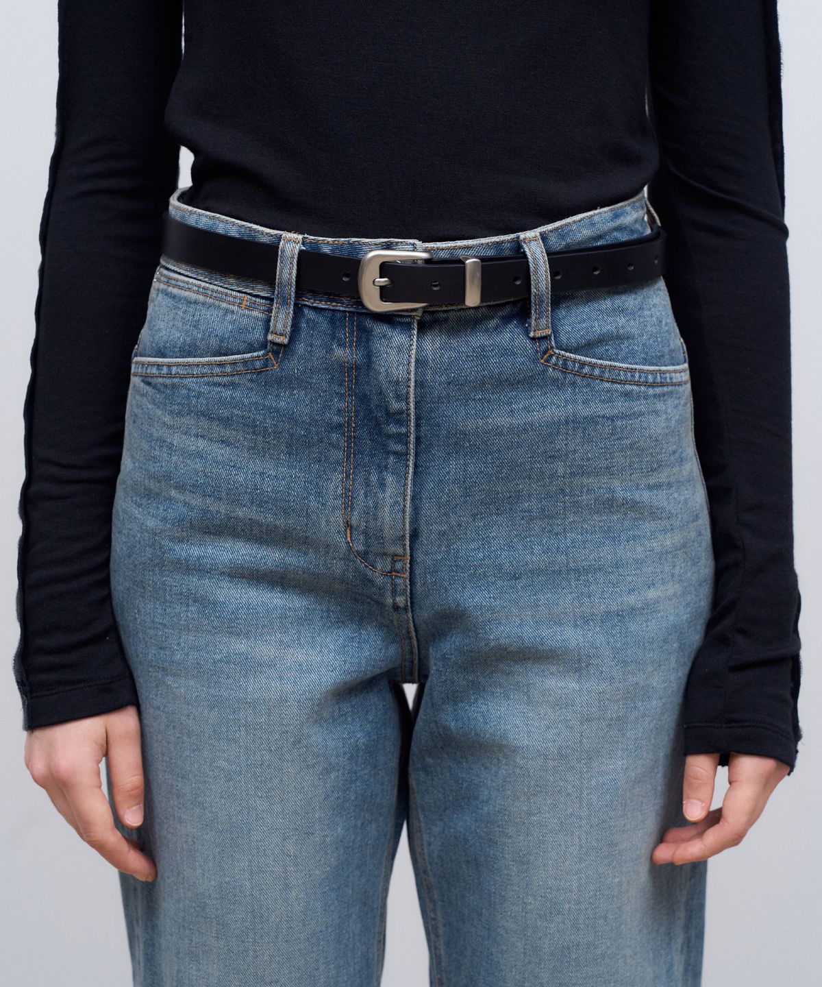 도프셉(DOFFSEPT) Western Basic Hard Leather Belt in Black
