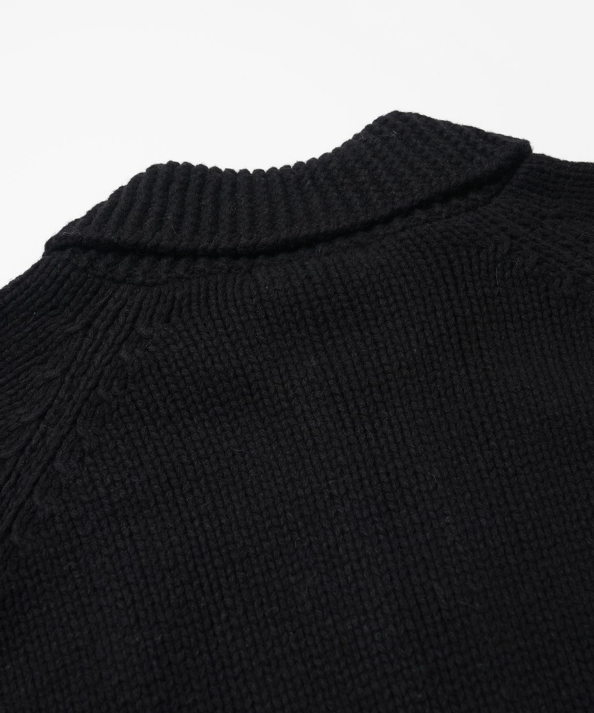 프리즘웍스(FRIZMWORKS) HEAVY COWICHAN ZIP UP CARDIGAN _ BLACK