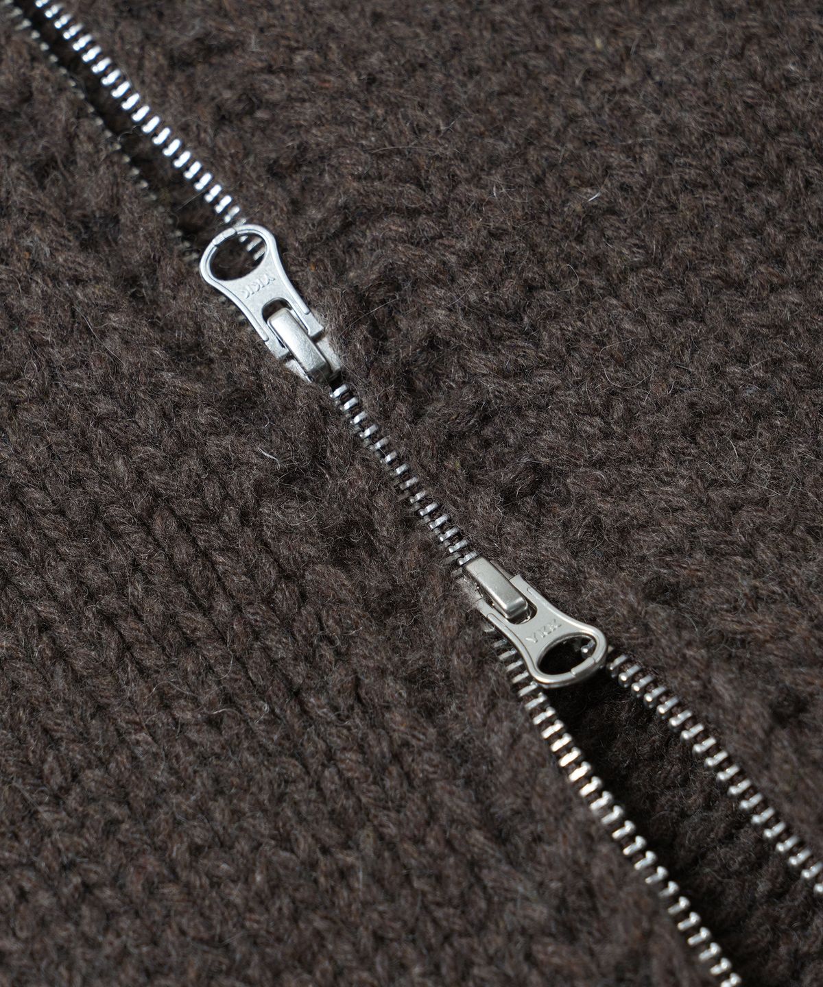 프리즘웍스(FRIZMWORKS) HEAVY COWICHAN ZIP UP CARDIGAN _ SEPHIA