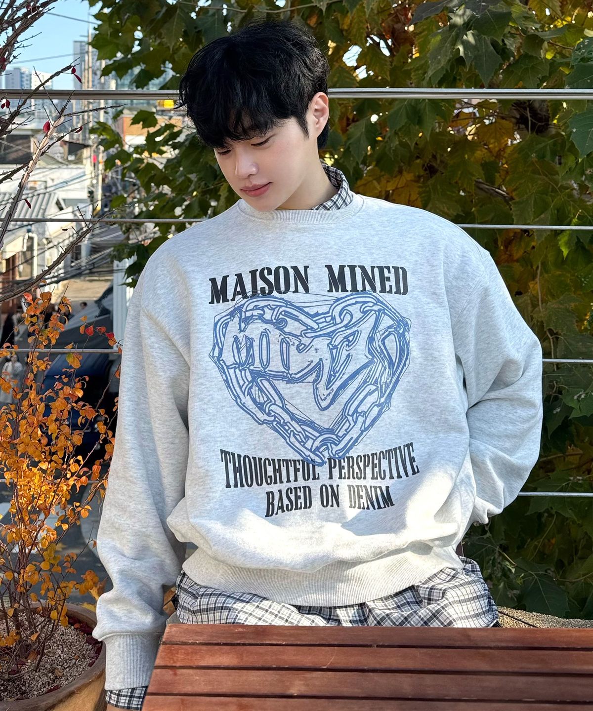 메종미네드(MAISON MINED) [4COLOR] DOODLE HEART SWEATSHIRTS