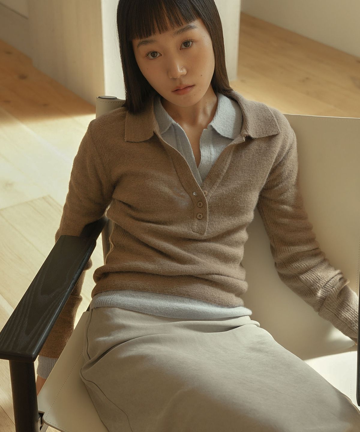 아우로(OURO) COLLAR ALPACA KNIT [ LATTE ]