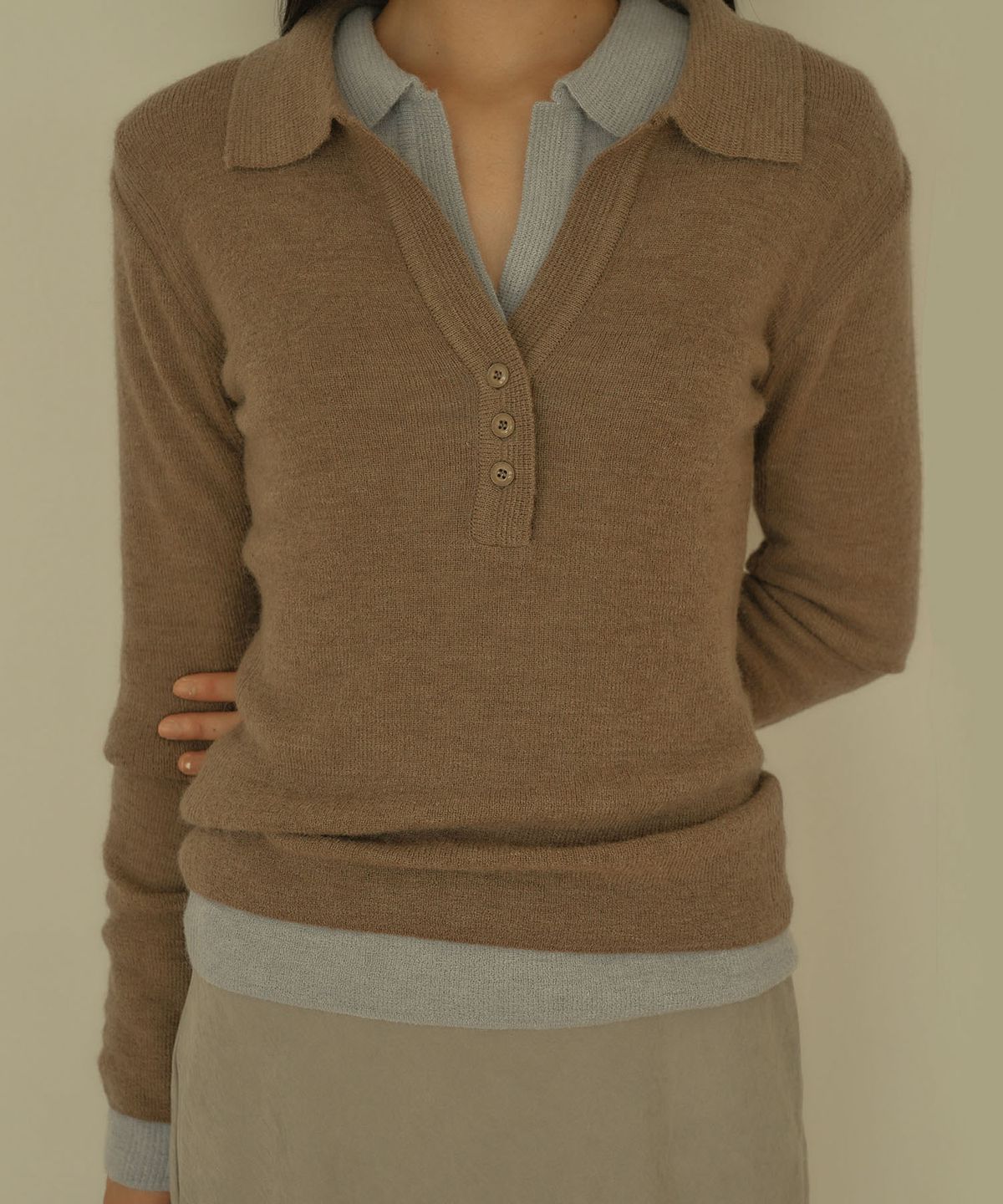 아우로(OURO) COLLAR ALPACA KNIT [ LATTE ]