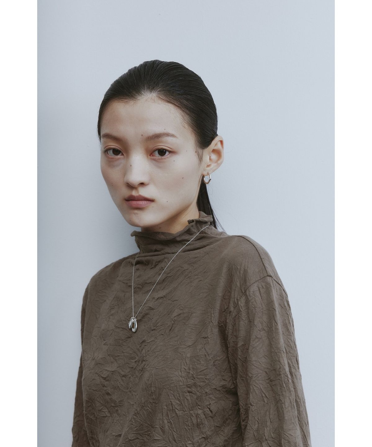 유스(YOUTH) Mock-neck Jersey Top - Brown