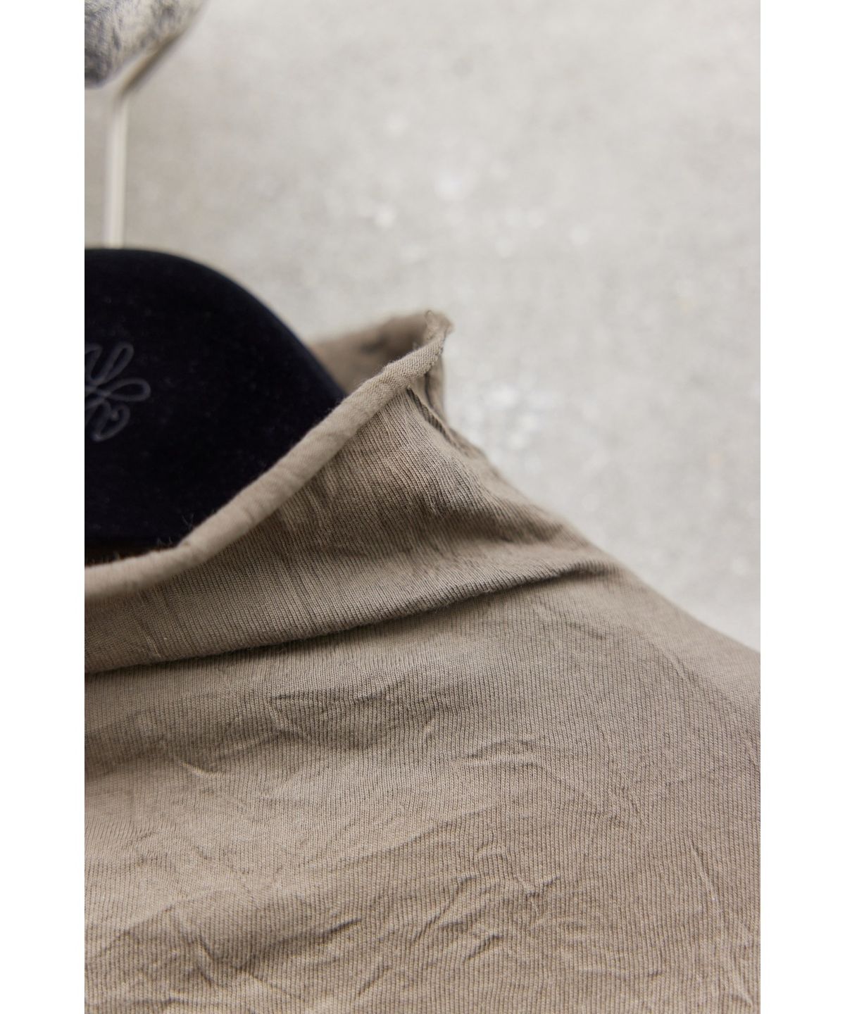 유스(YOUTH) Mock-neck Jersey Top - Brown
