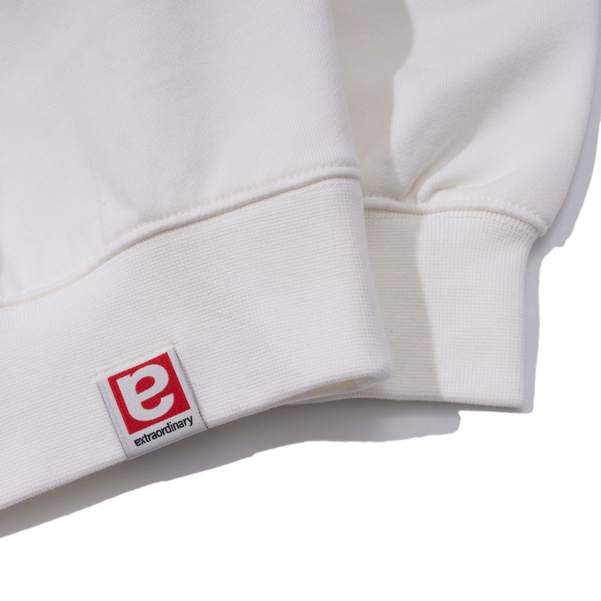 엑스트라오디너리(EXTRAORDINARY) FEARLESS CREWNECK  OFF WHITE