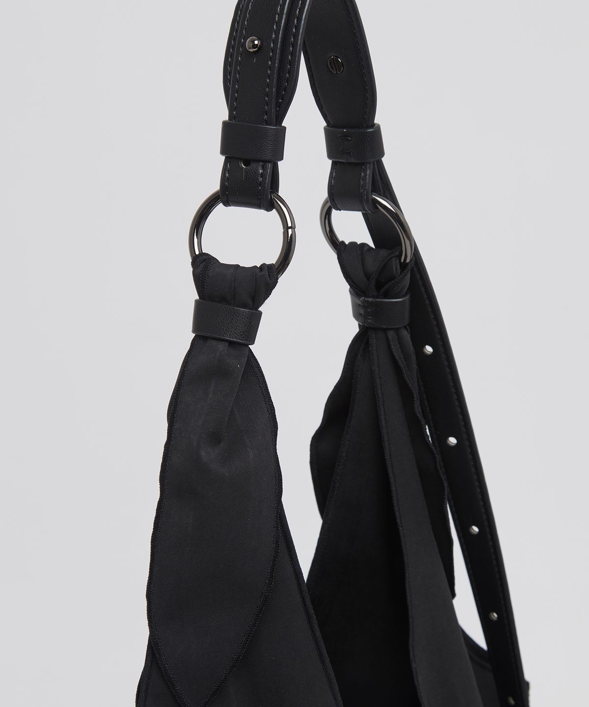 아카이브앱크(ARCHIVEPKE) Flow bag(Black)_OVBAX24701BLK