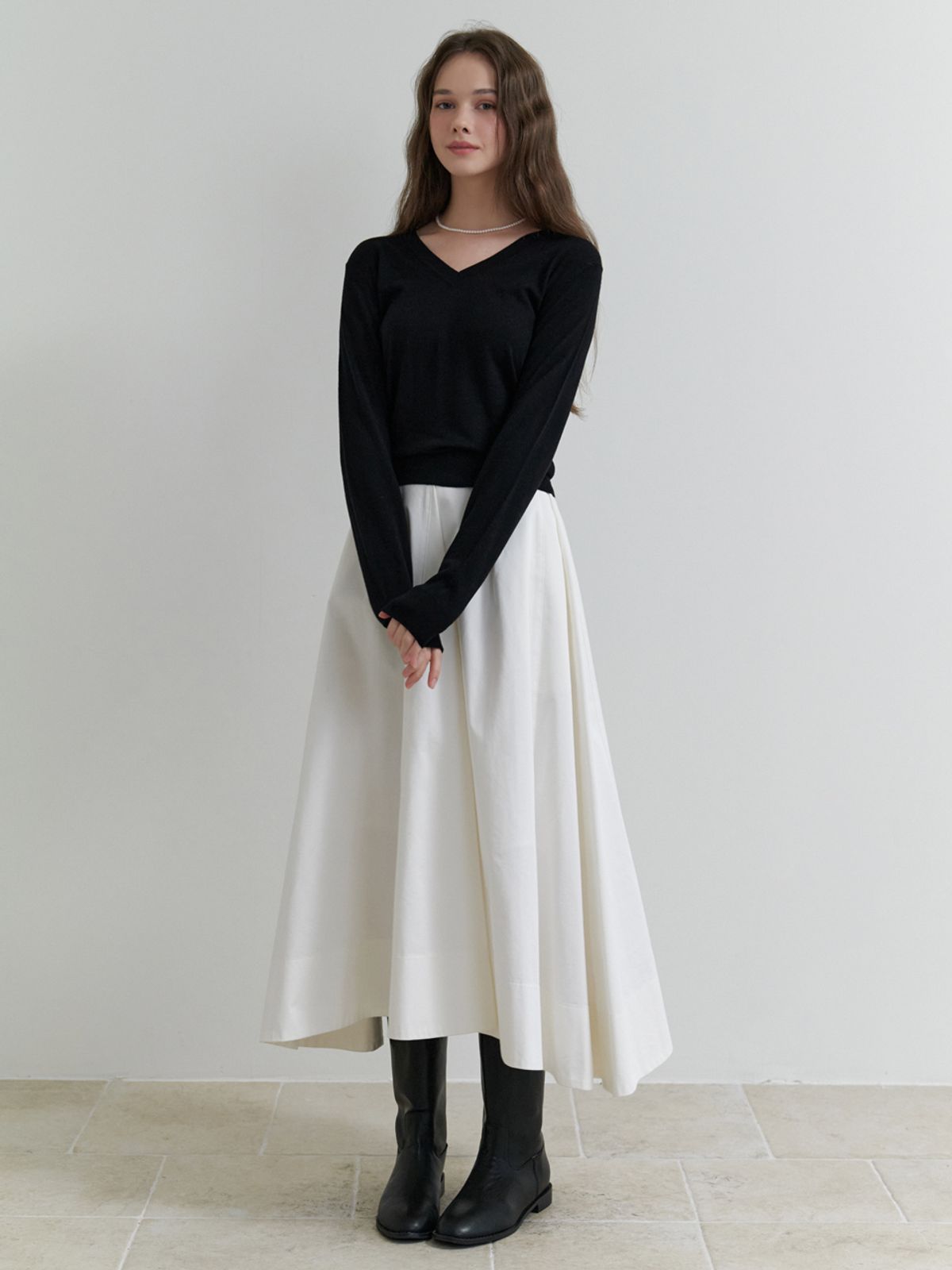 리엘(RE L) Fond v-neck knit (black)