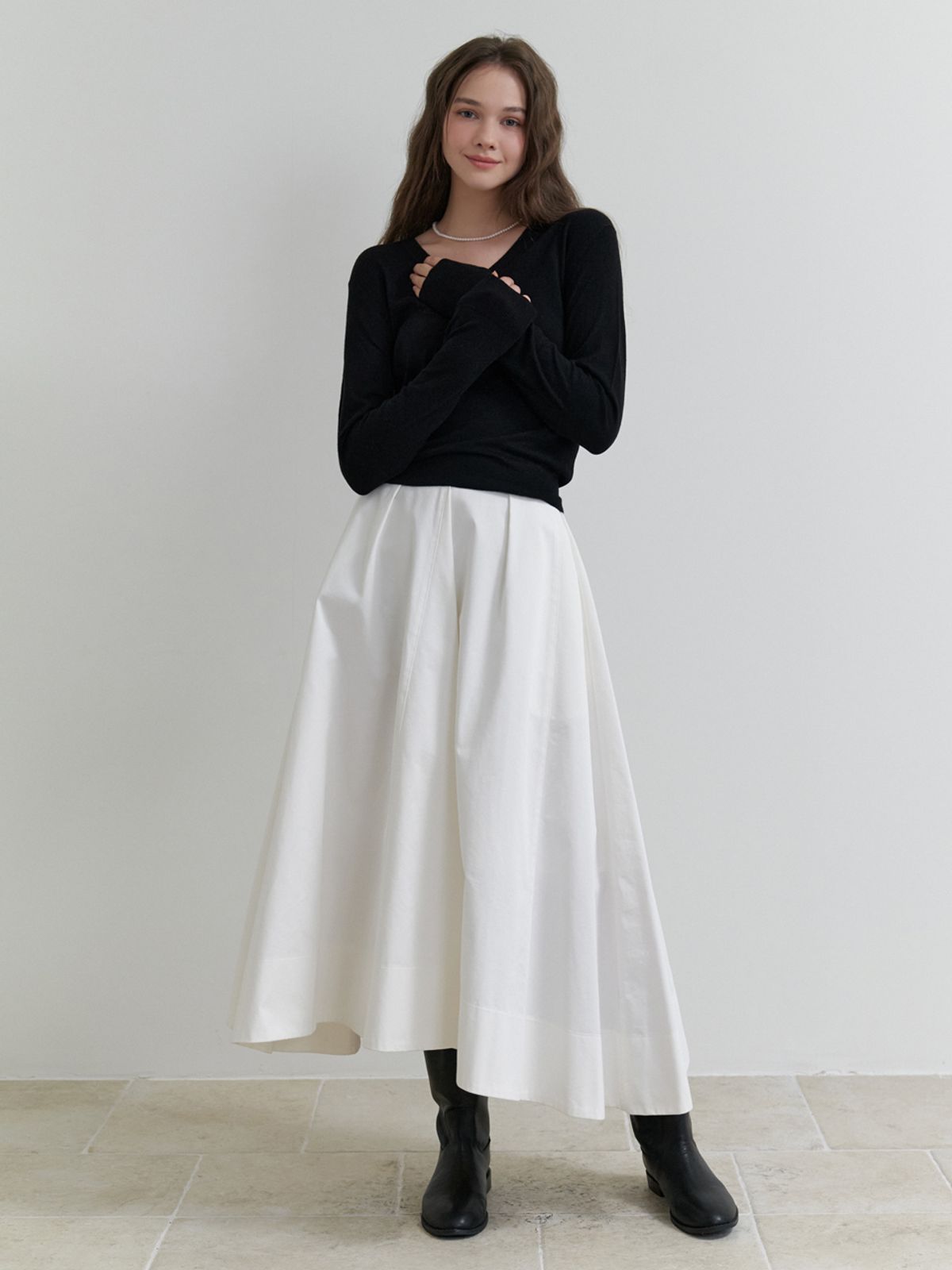 리엘(RE L) Fond v-neck knit (black)