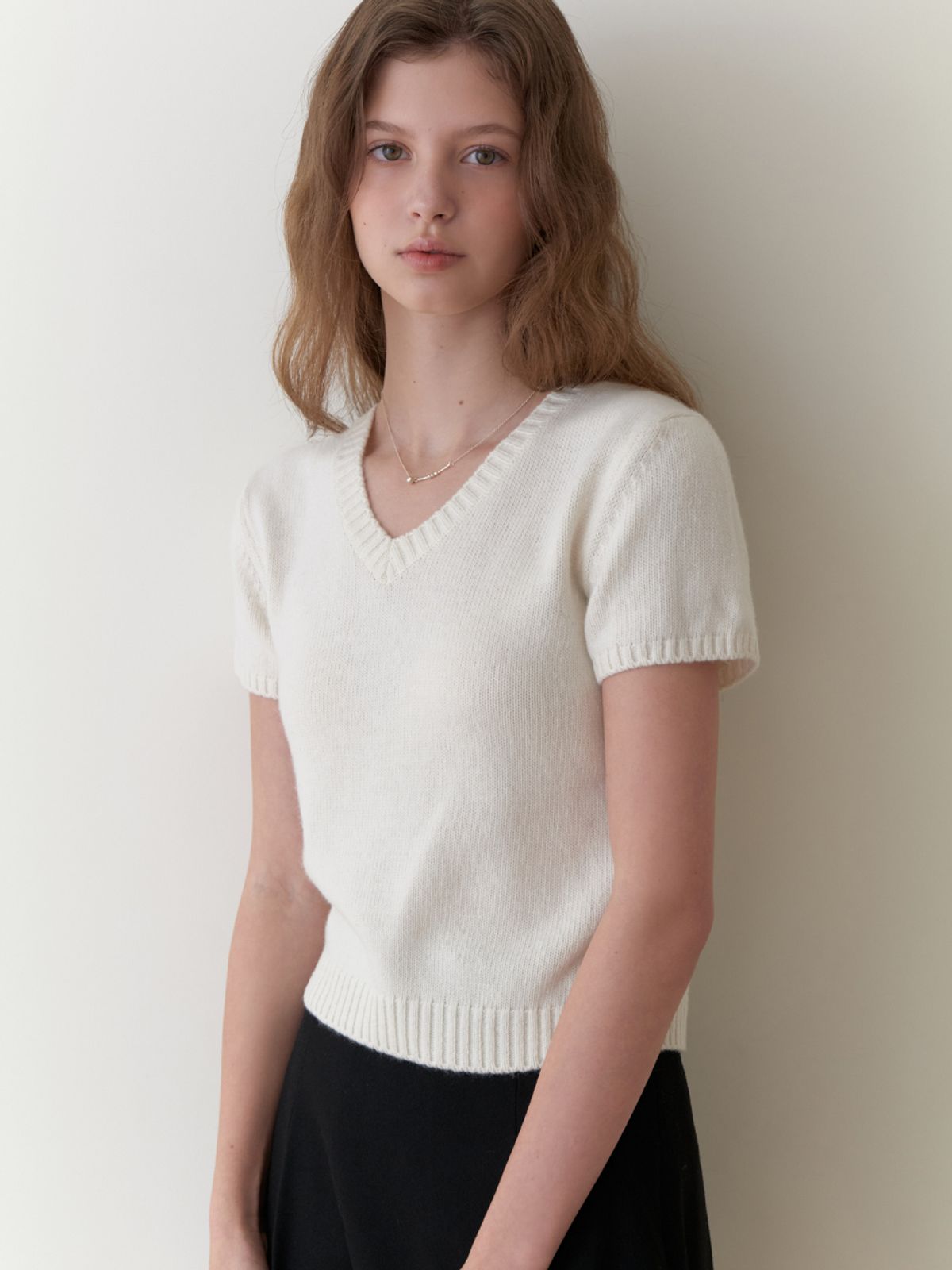 리엘(RE L) Fav half v knit (ivory)