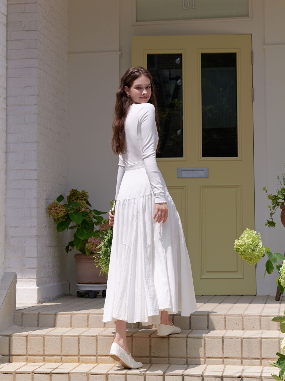 리엘(RE L) Vanilla shirring skrit (white)
