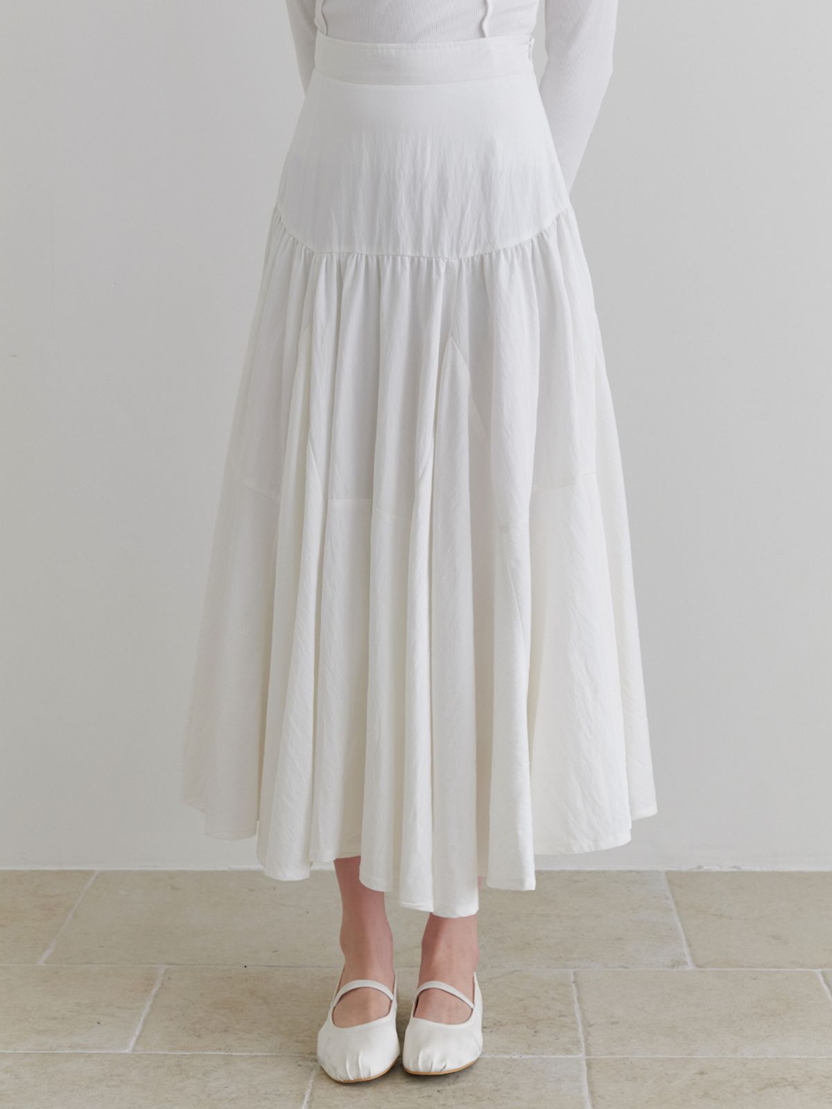 리엘(RE L) Vanilla shirring skrit (white)