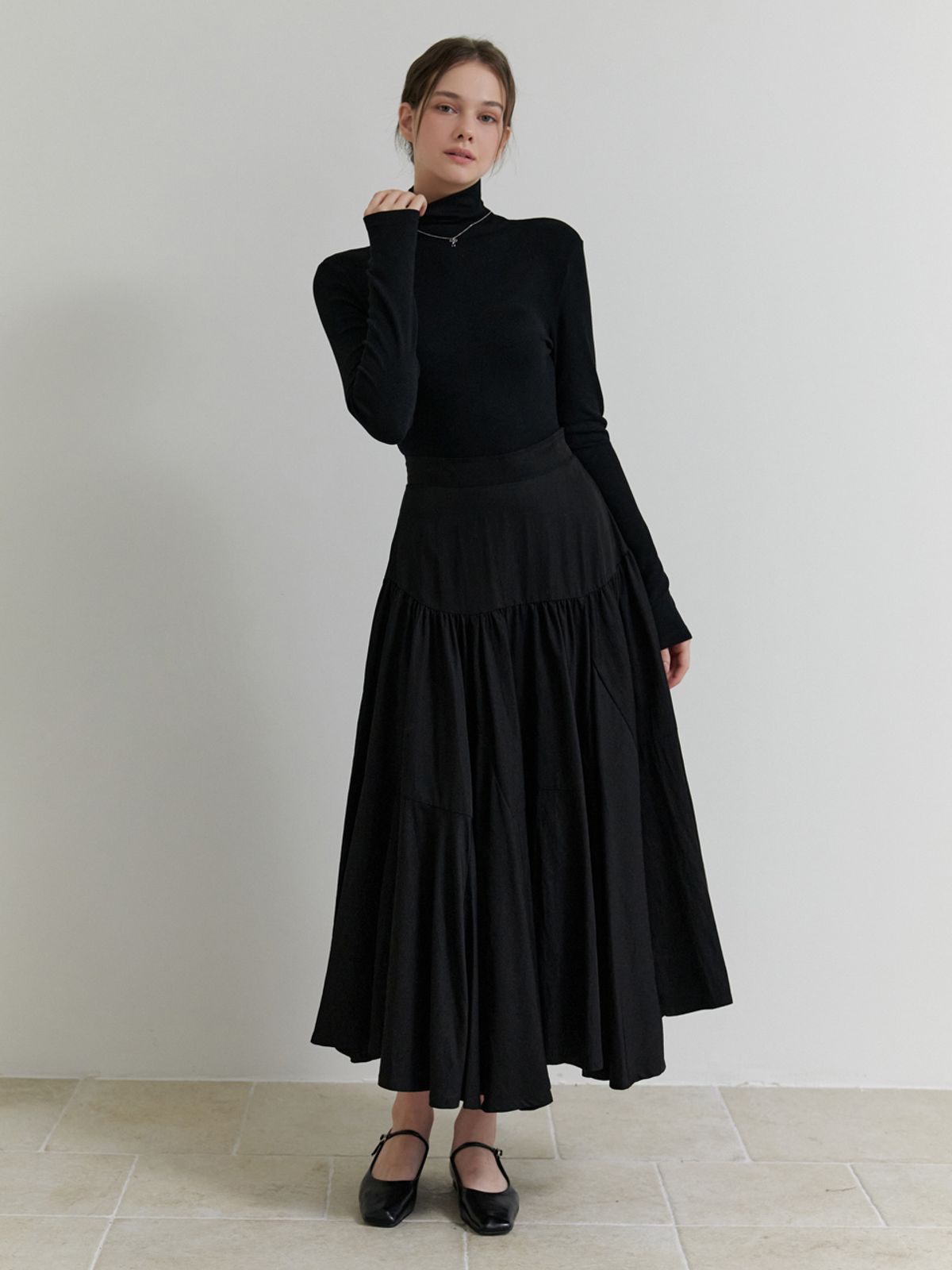 리엘(RE L) Vanilla shirring skrit (black)