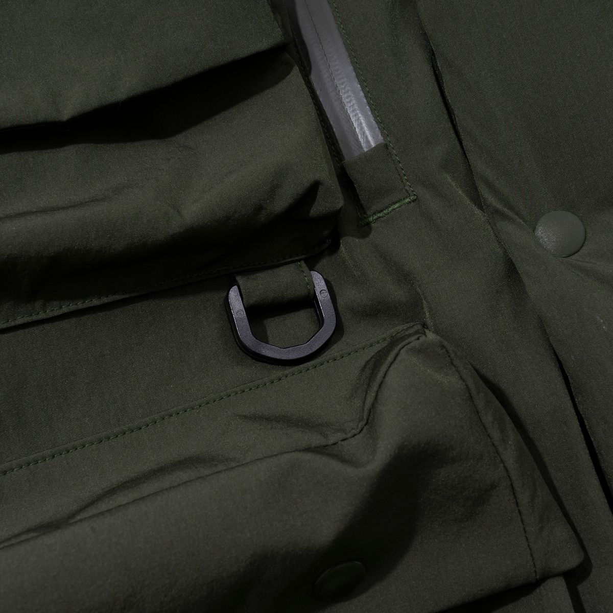 엑스트라오디너리(EXTRAORDINARY) MULTI POCKET DOWN JUMPER  KHAKI