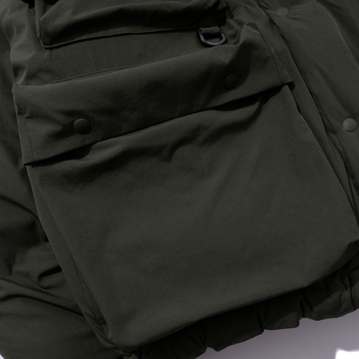 엑스트라오디너리(EXTRAORDINARY) MULTI POCKET DOWN JUMPER  KHAKI
