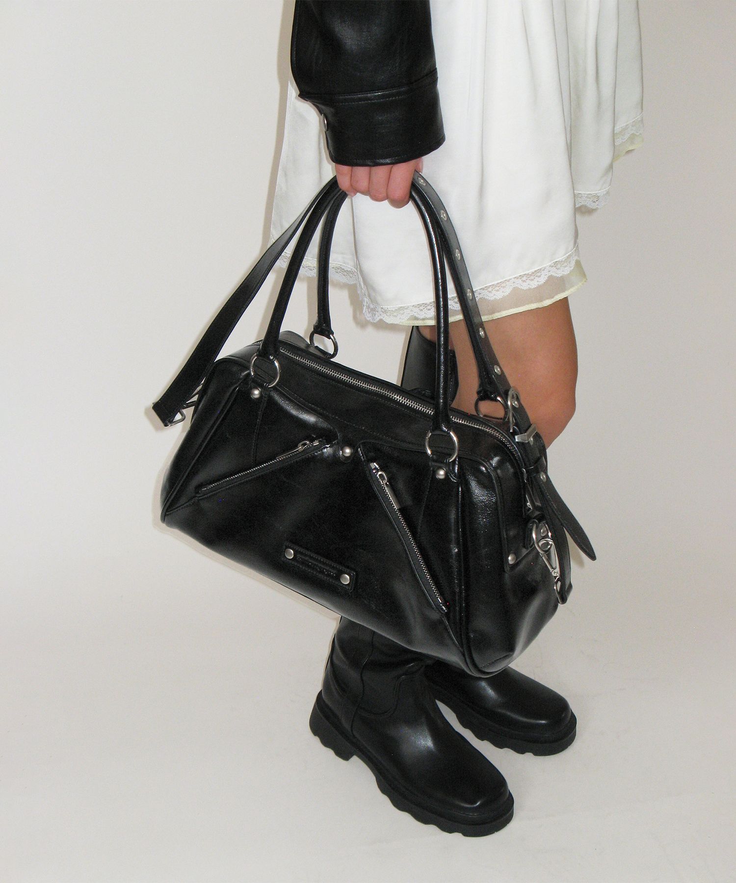 韓国商品/SUNBURNPROJECT Faux Leather M.O.S Bag MUSINSA | SUNBURN PROJECT Faux Leather M.O.S Bag, BLACK
