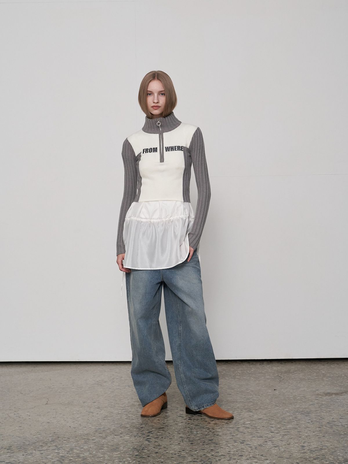 프롬웨얼(FROMWHERE) Applique Zip-Up Sweater Gray