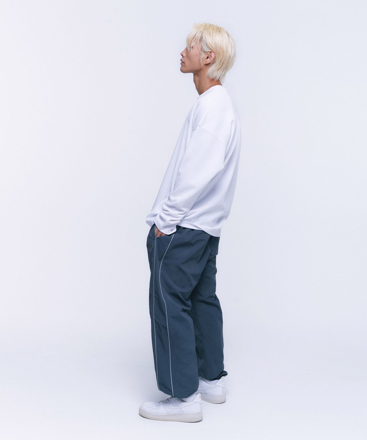 본투윈(BORN TO WIN) SILVER B OVER FIT LONGSLEEVE [WHITE]