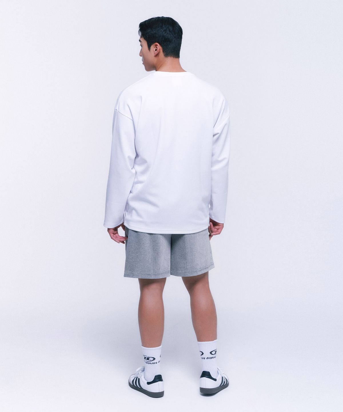 본투윈(BORN TO WIN) SILVER B OVER FIT LONGSLEEVE [WHITE]