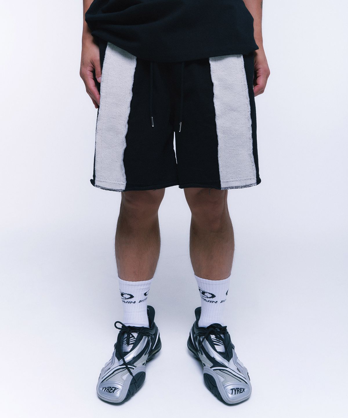 본투윈(BORN TO WIN) REVERSE MIX HALF PANTS SHORT VER [BLACK]