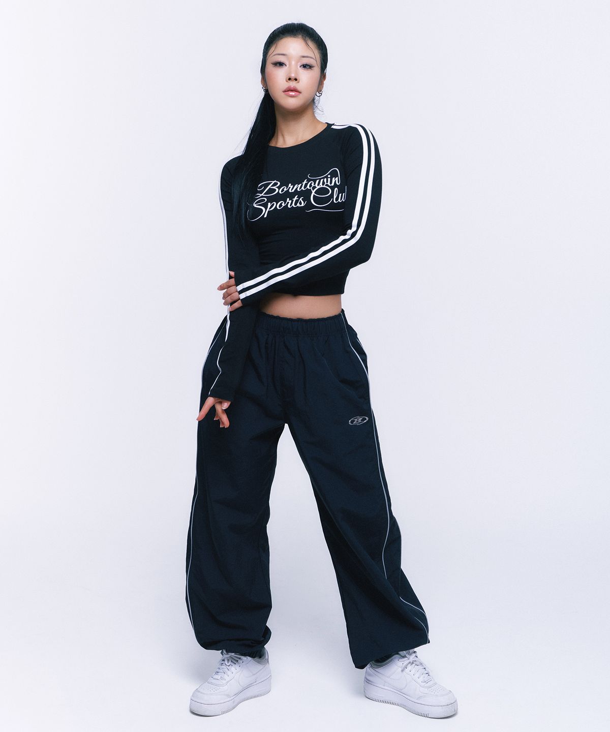 본투윈(BORN TO WIN) TRACK LINE RAGLAN LONGSLEEVE [BLACK]