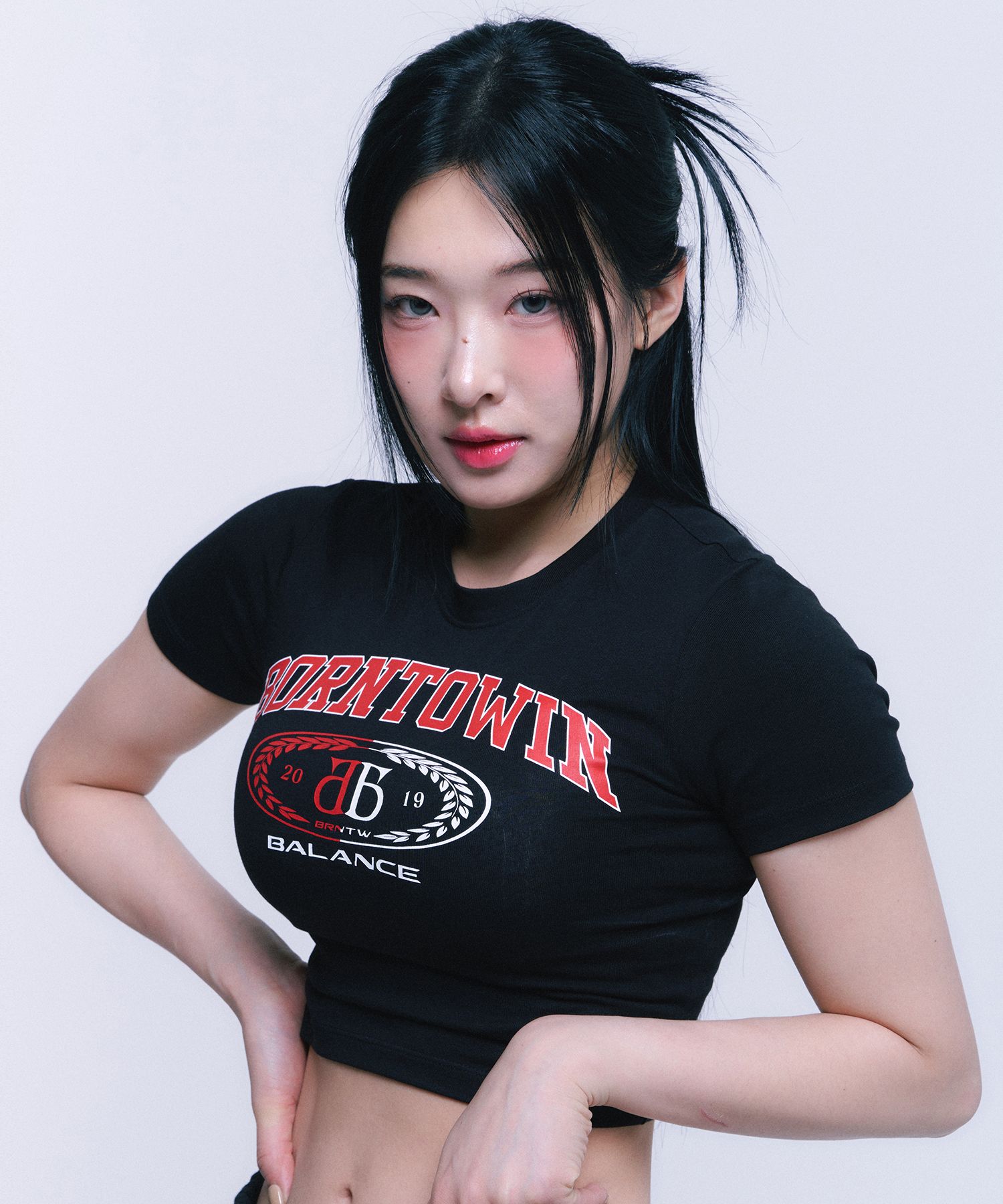 MUSINSA | BORN TO WIN DOUBLE B EMBLEM CROP T-SHIRTS [BLACK]
