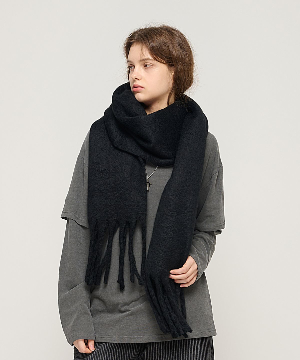 카고브로스 포 우먼(CARGOBROS FOR WOMAN) 소프트 컬러 볼륨 롱 머플러 (블랙)