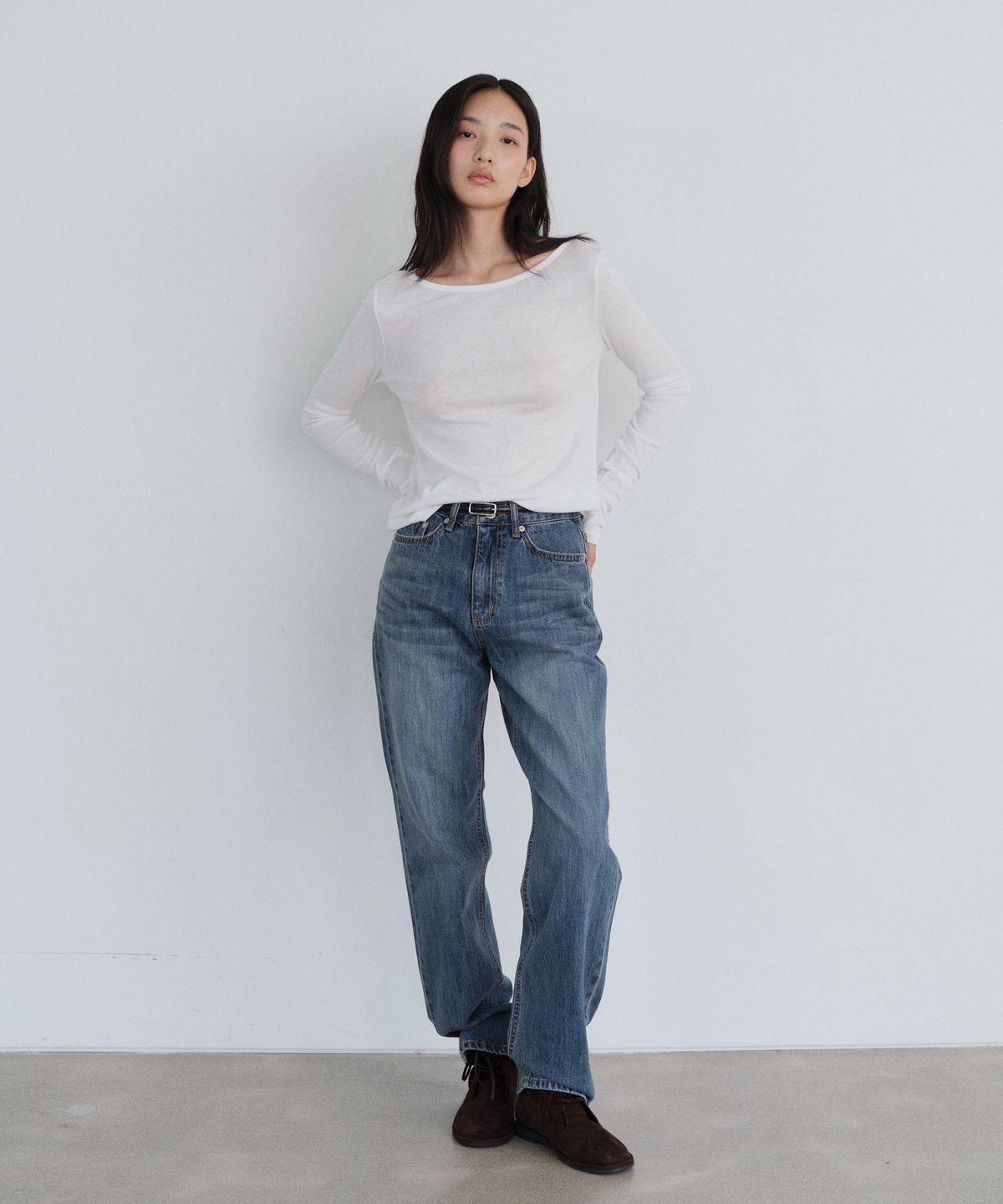 유라고(URAGO) Jade slim straight denim