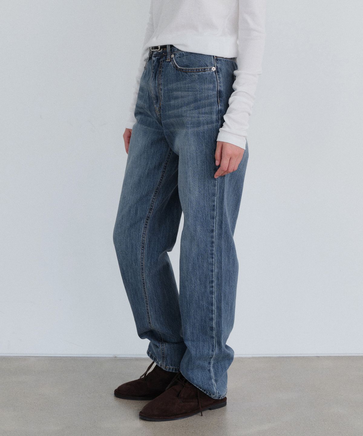 유라고(URAGO) Jade slim straight denim