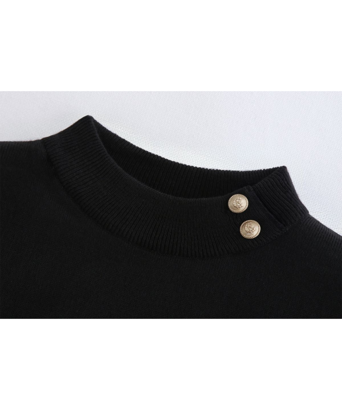 애쉬아워(ASHOUR) Gold Button Round Knit Black