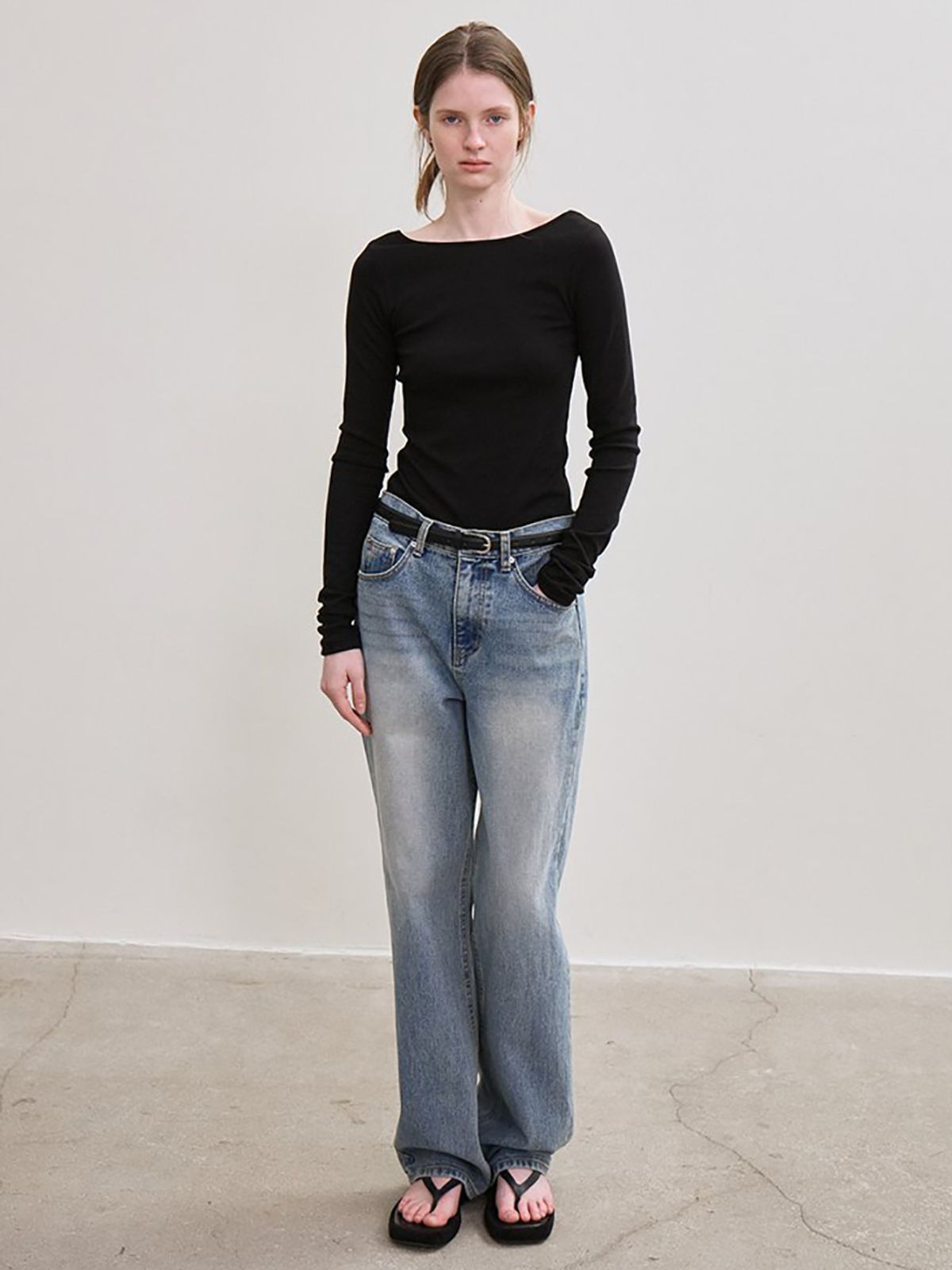 르(LE) back scoop neck long sleeves (black)